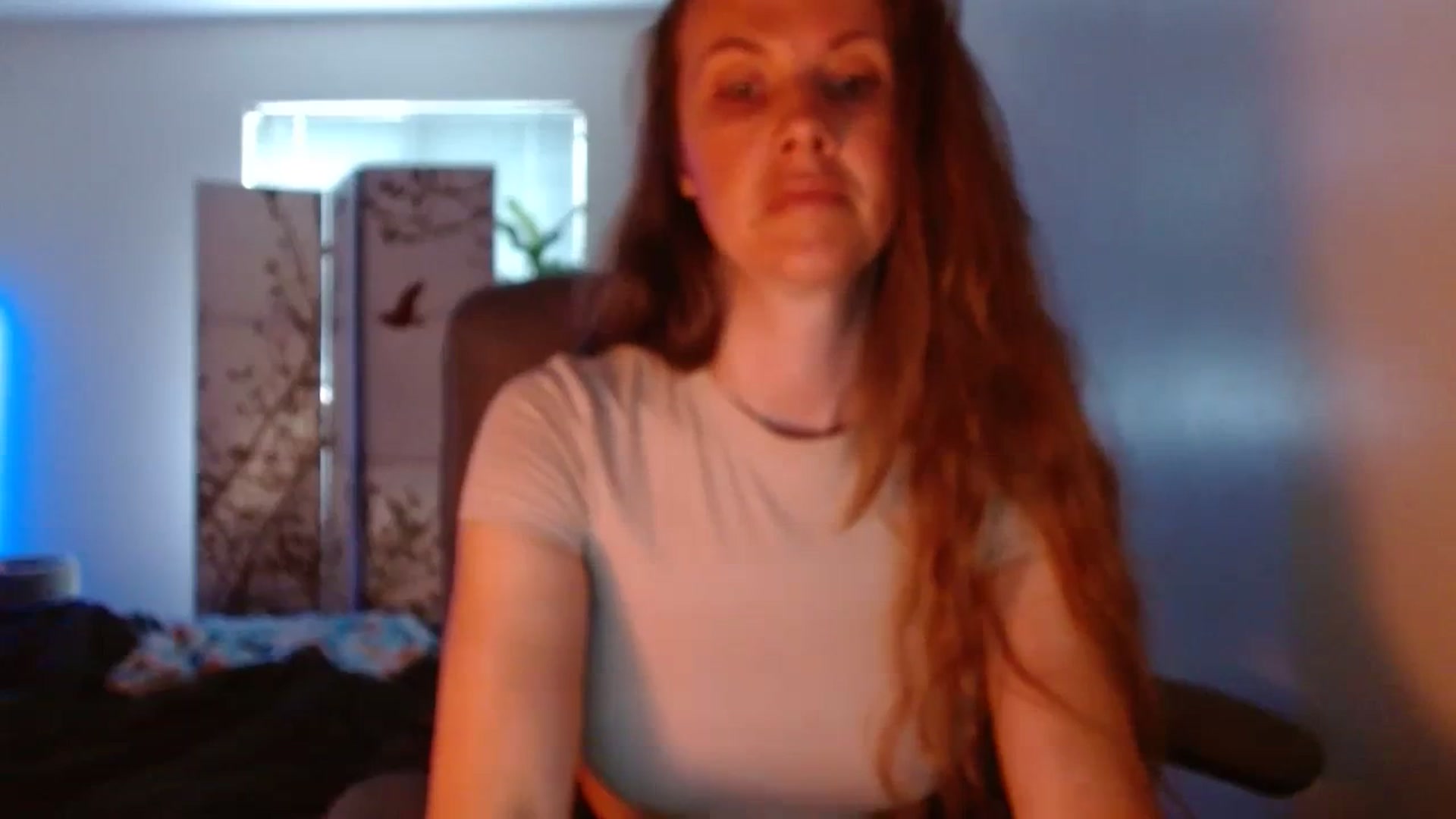 Gallery image thumbnail from LoVe_On__'s myfreecams stream on, 06/11/2023, 15:17 image 6 of 20