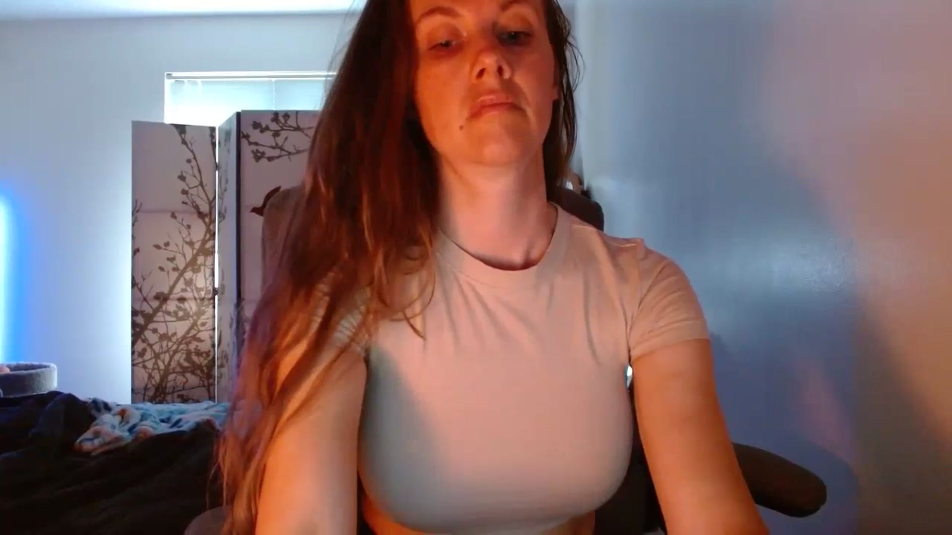 Gallery image thumbnail from LoVe_On__'s myfreecams stream on, 06/11/2023, 15:17 image 2 of 20