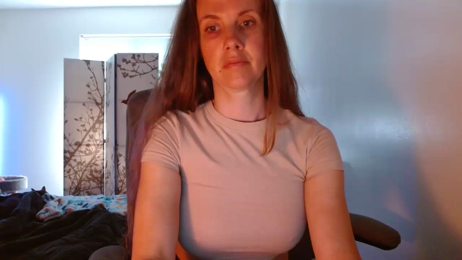 Gallery image thumbnail from LoVe_On__'s myfreecams stream on, 06/11/2023, 15:42 image 6 of 20