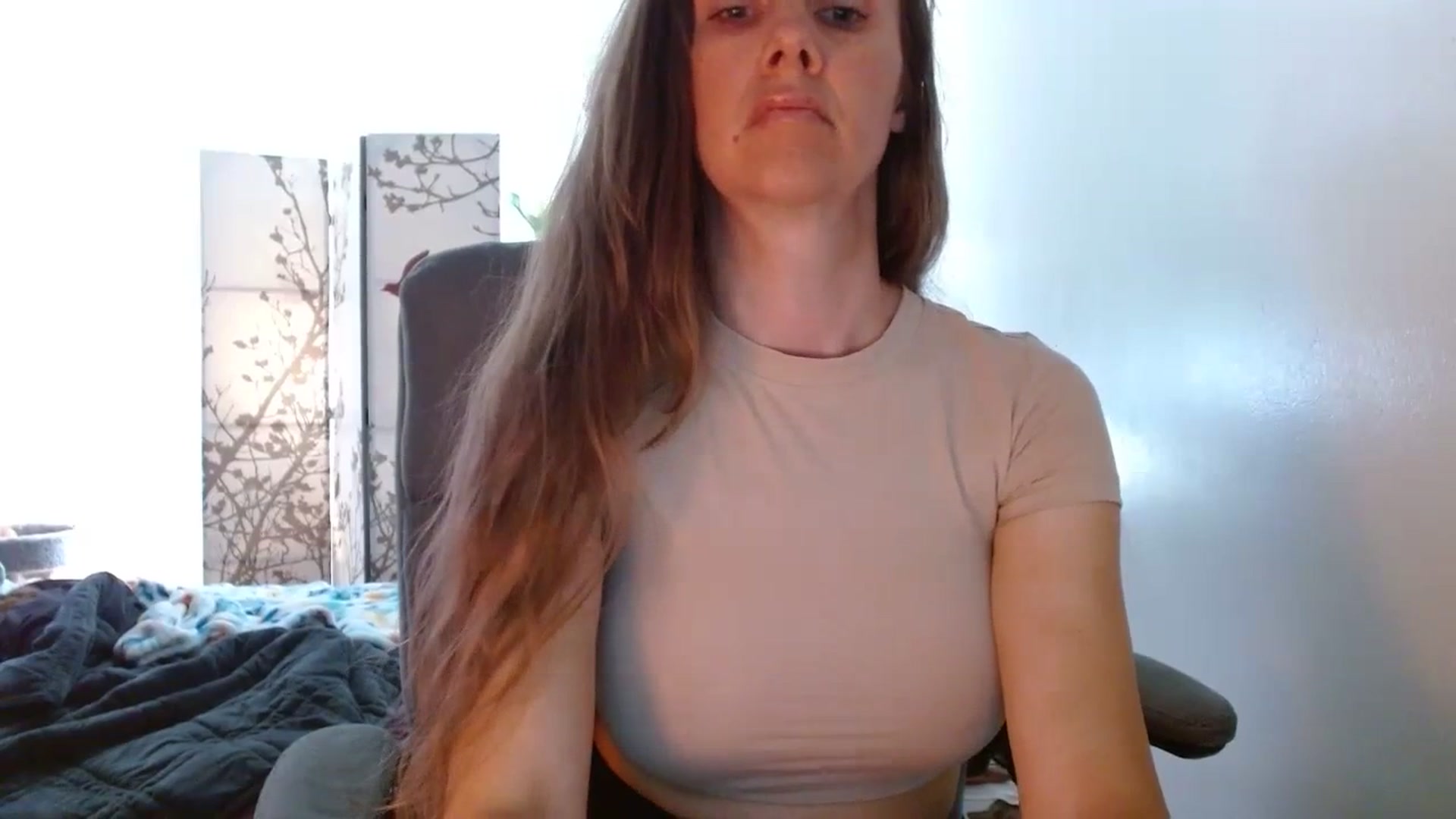 Gallery image thumbnail from LoVe_On__'s myfreecams stream on, 06/11/2023, 16:26 image 15 of 20