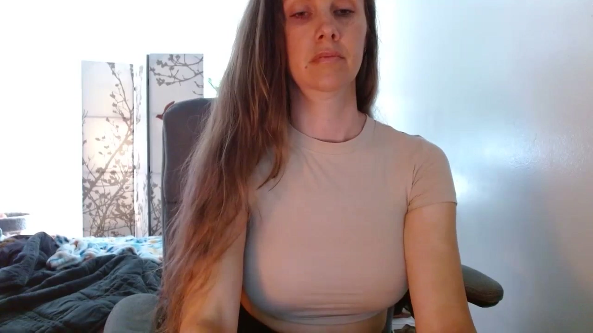 Gallery image thumbnail from LoVe_On__'s myfreecams stream on, 06/11/2023, 16:26 image 14 of 20