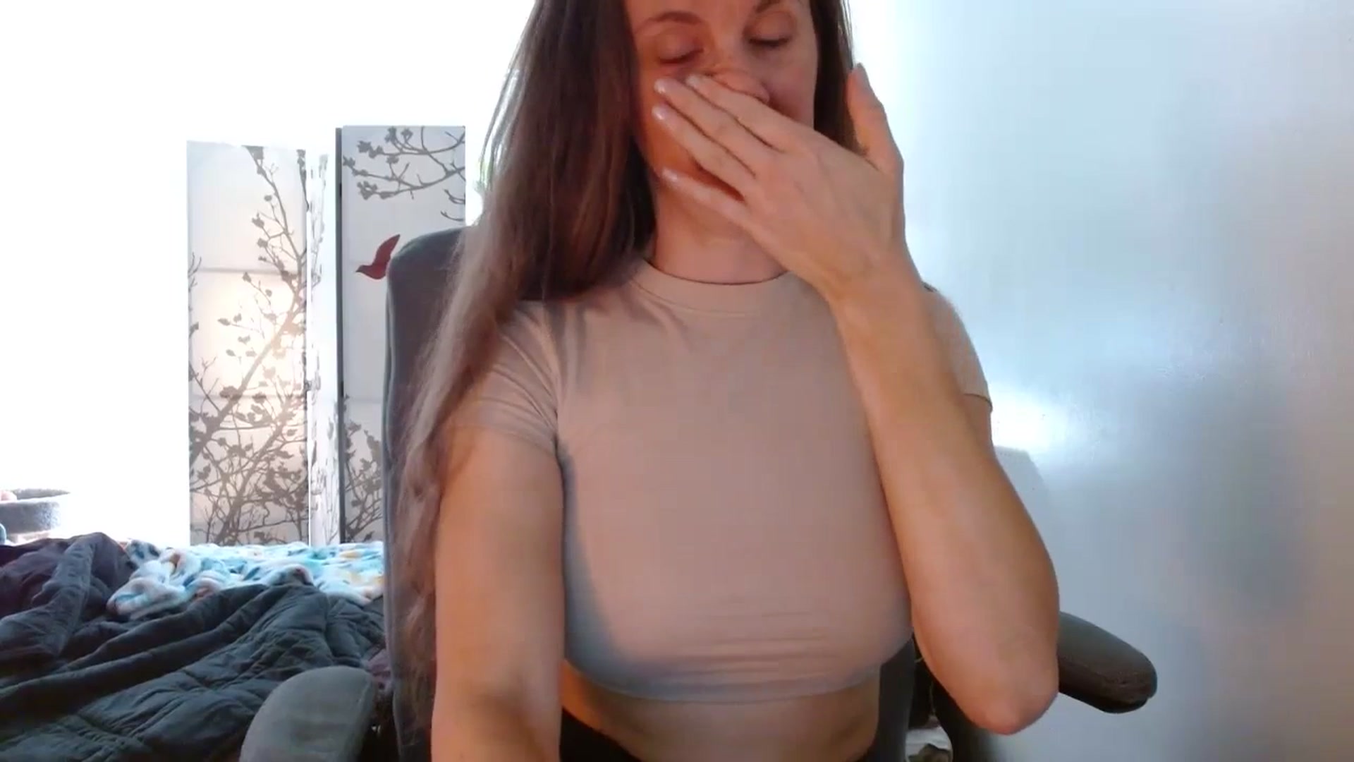Gallery image thumbnail from LoVe_On__'s myfreecams stream on, 06/11/2023, 16:26 image 6 of 20