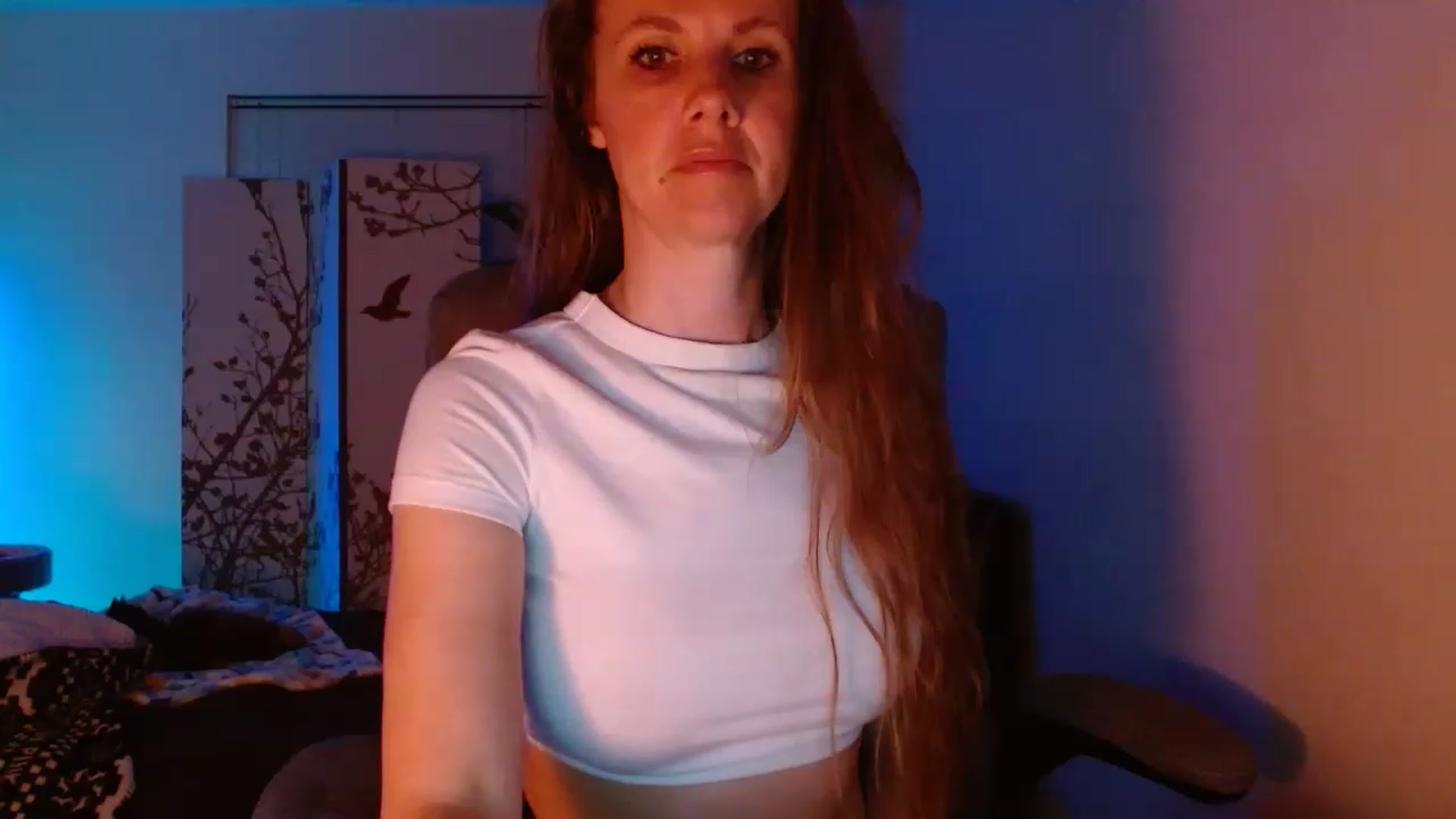 Gallery image thumbnail from LoVe_On__'s myfreecams stream on, 06/12/2023, 08:46 image 11 of 20