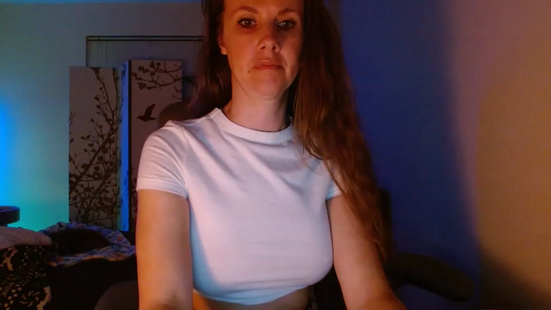 Gallery image thumbnail from LoVe_On__'s myfreecams stream on, 06/12/2023, 08:46 image 9 of 20
