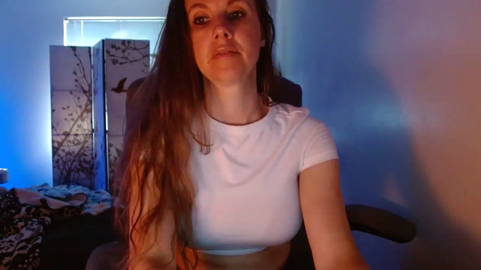 Gallery image thumbnail from LoVe_On__'s myfreecams stream on, 06/12/2023, 15:07 image 16 of 20
