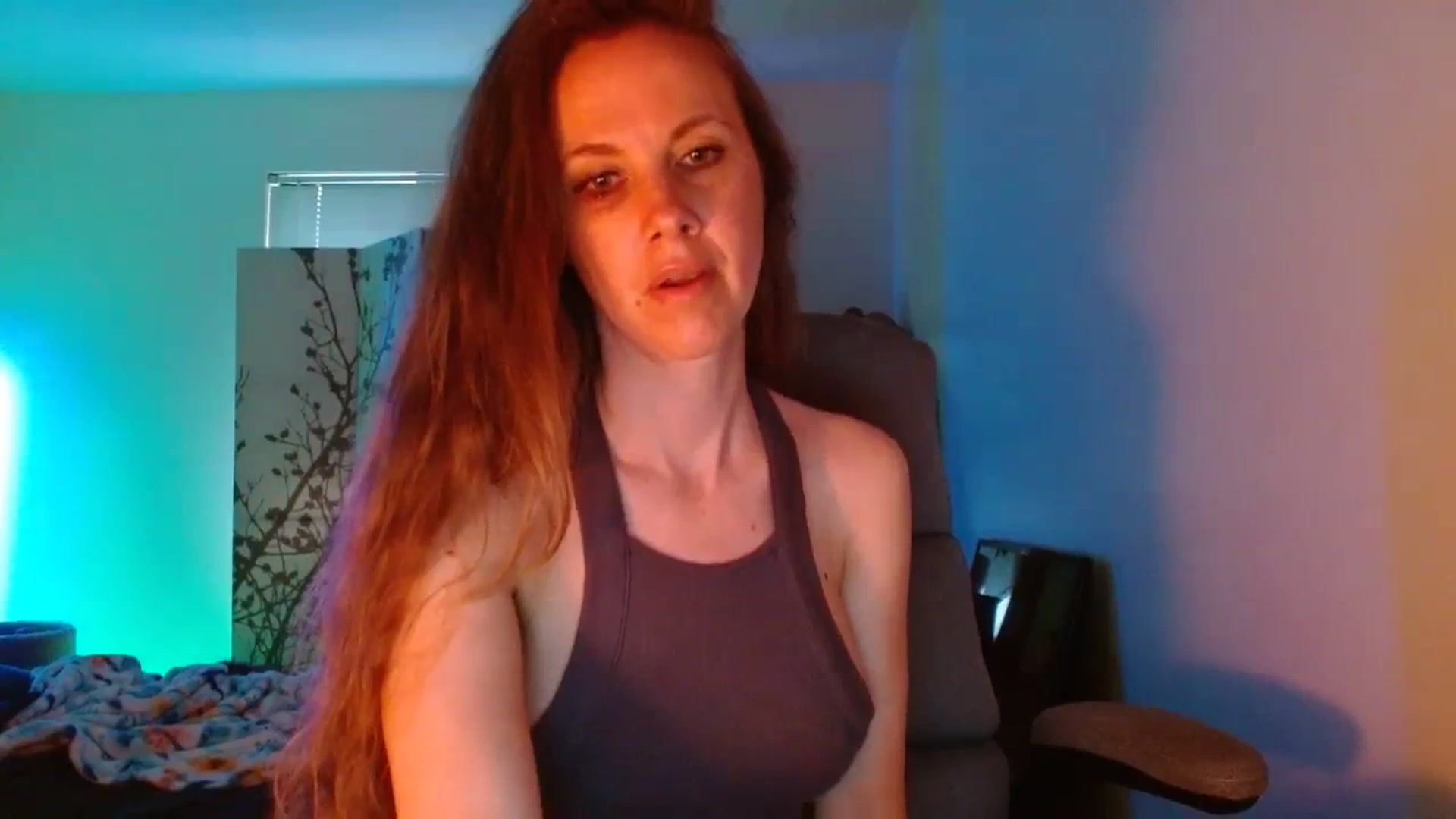 Gallery image thumbnail from LoVe_On__'s myfreecams stream on, 06/14/2023, 13:23 image 3 of 20