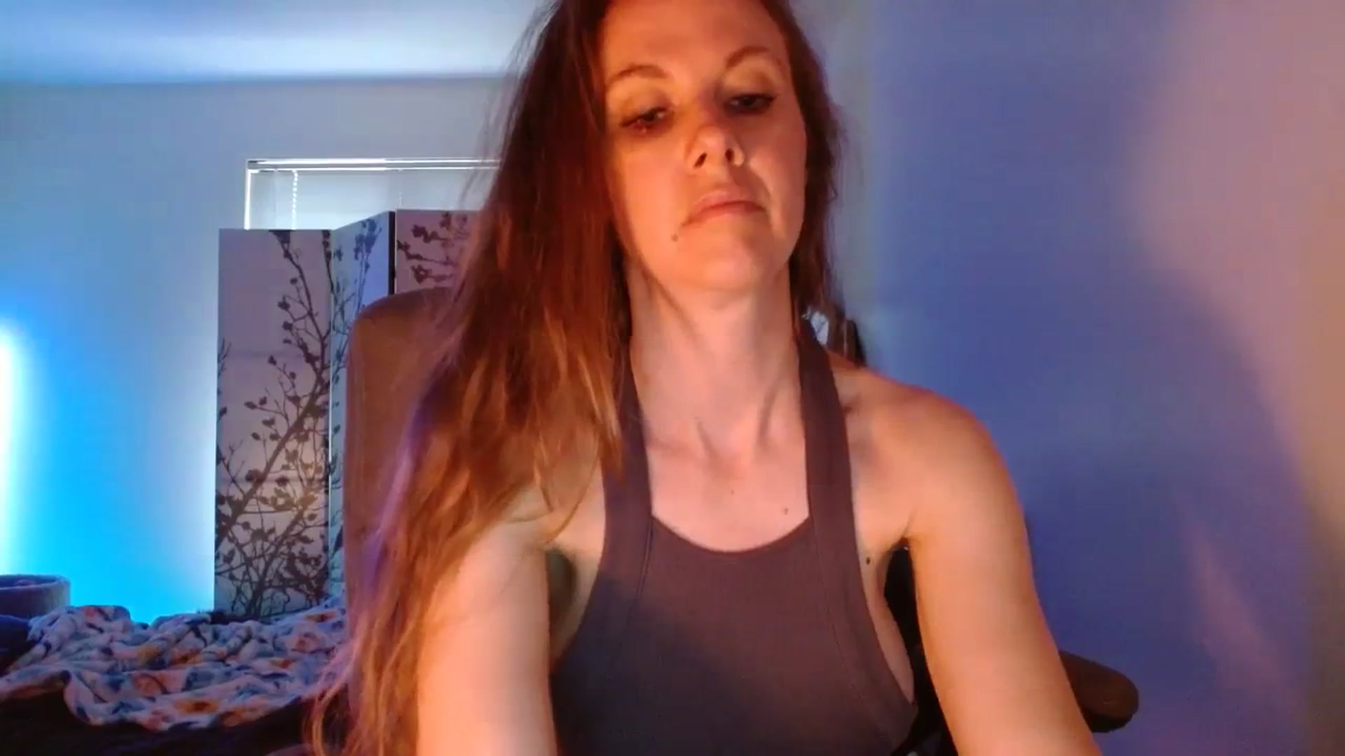 Gallery image thumbnail from LoVe_On__'s myfreecams stream on, 06/14/2023, 13:23 image 14 of 20