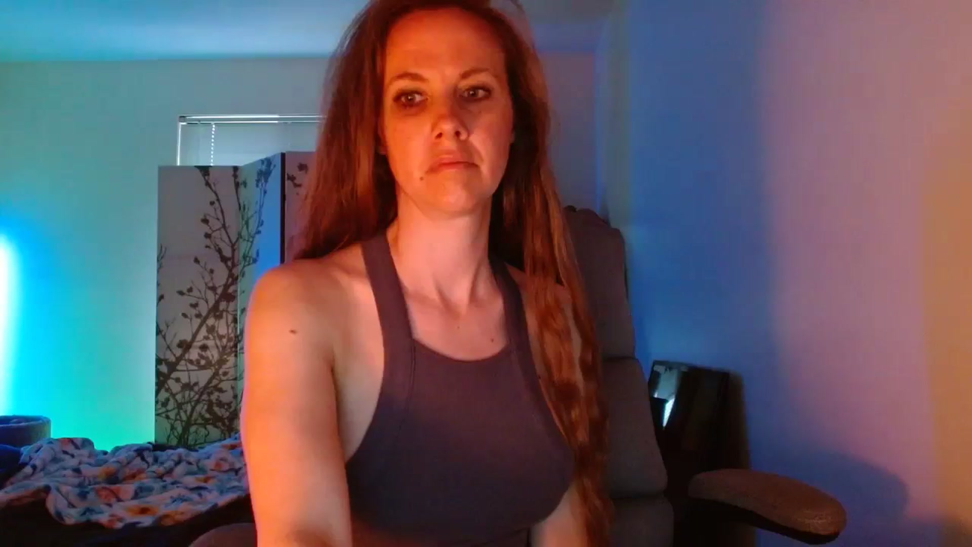 Gallery image thumbnail from LoVe_On__'s myfreecams stream on, 06/14/2023, 13:23 image 4 of 20