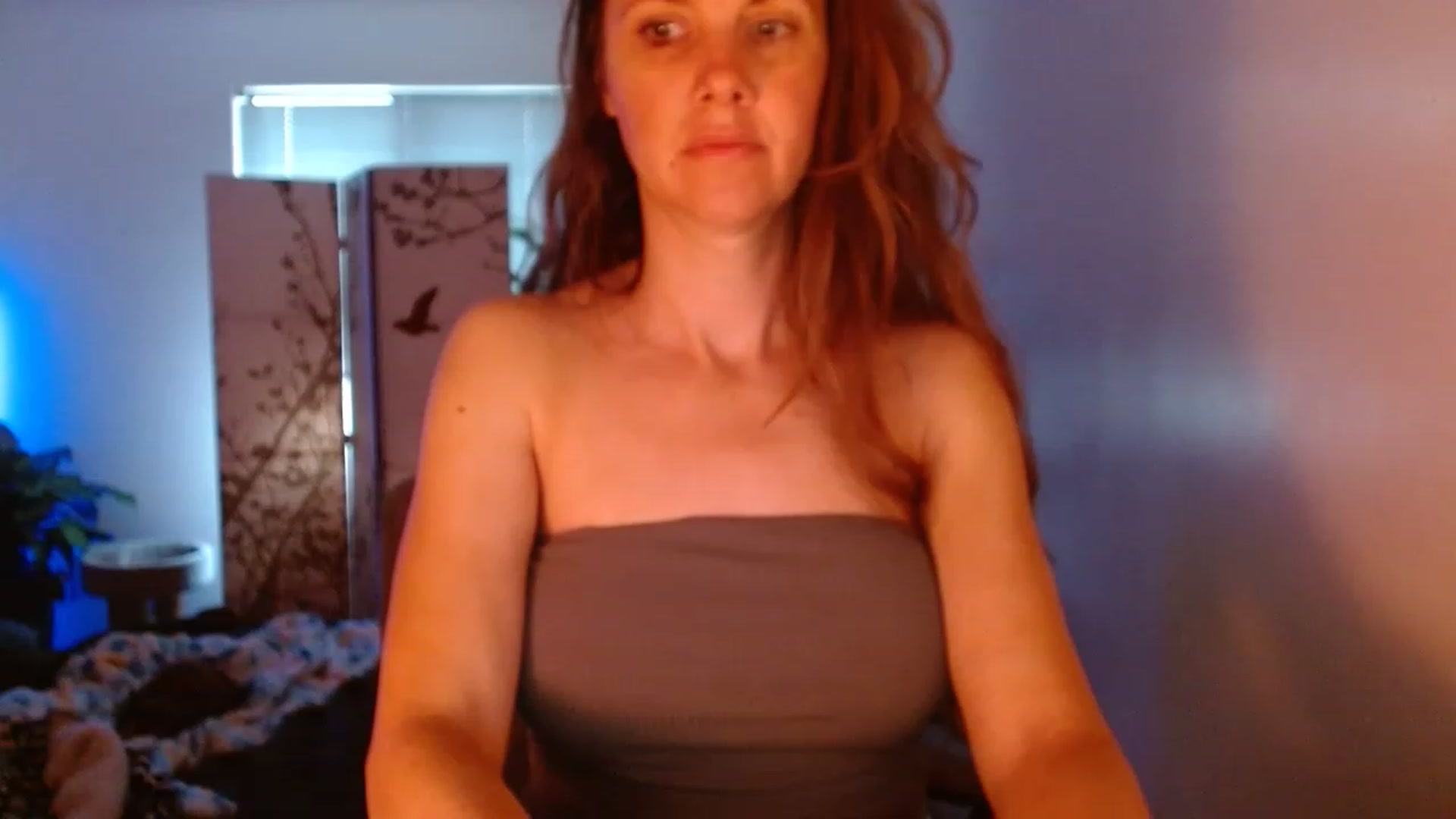 Gallery image thumbnail from LoVe_On__'s myfreecams stream on, 06/19/2023, 13:13 image 13 of 20