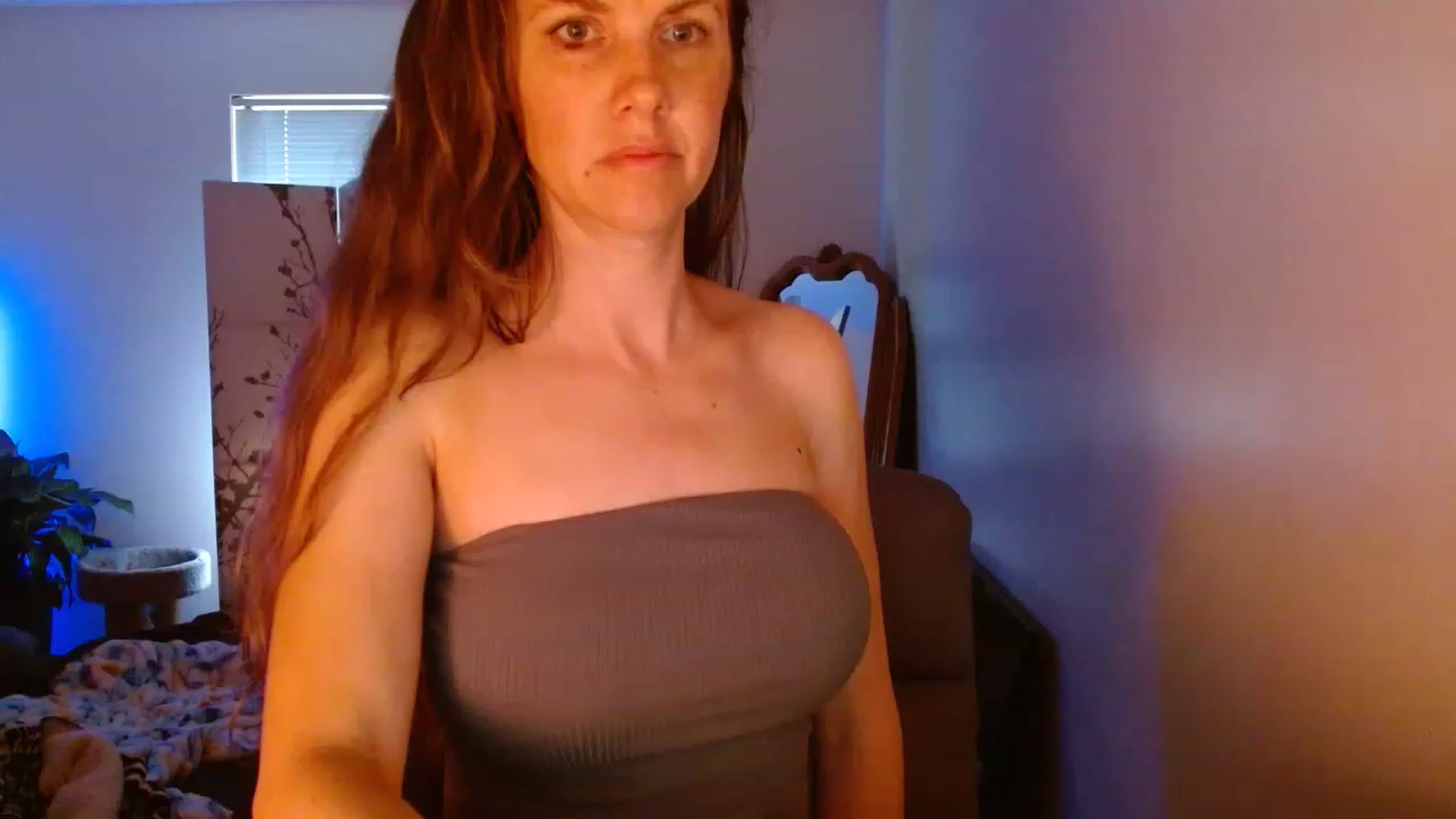 Gallery image thumbnail from LoVe_On__'s myfreecams stream on, 06/19/2023, 13:13 image 1 of 20