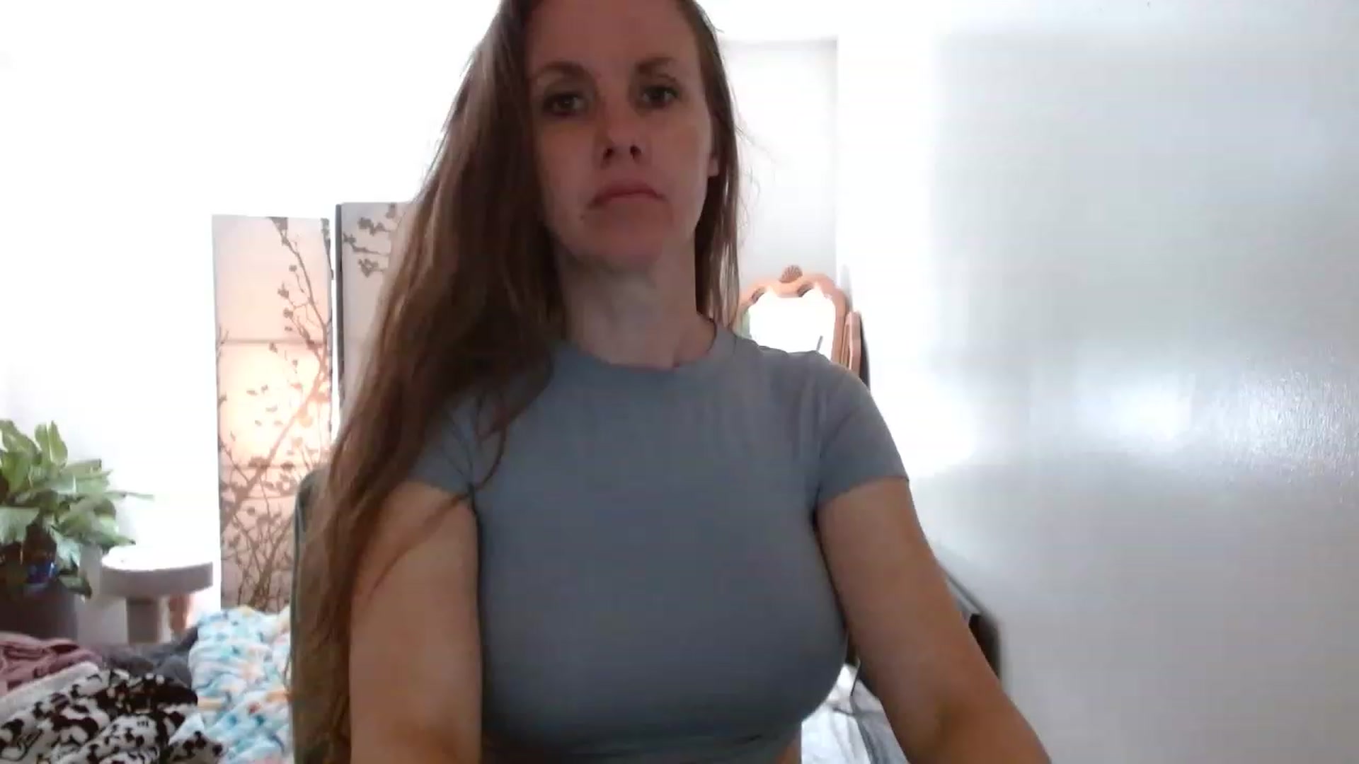 Gallery image thumbnail from LoVe_On__'s myfreecams stream on, 06/25/2023, 17:02 image 10 of 20