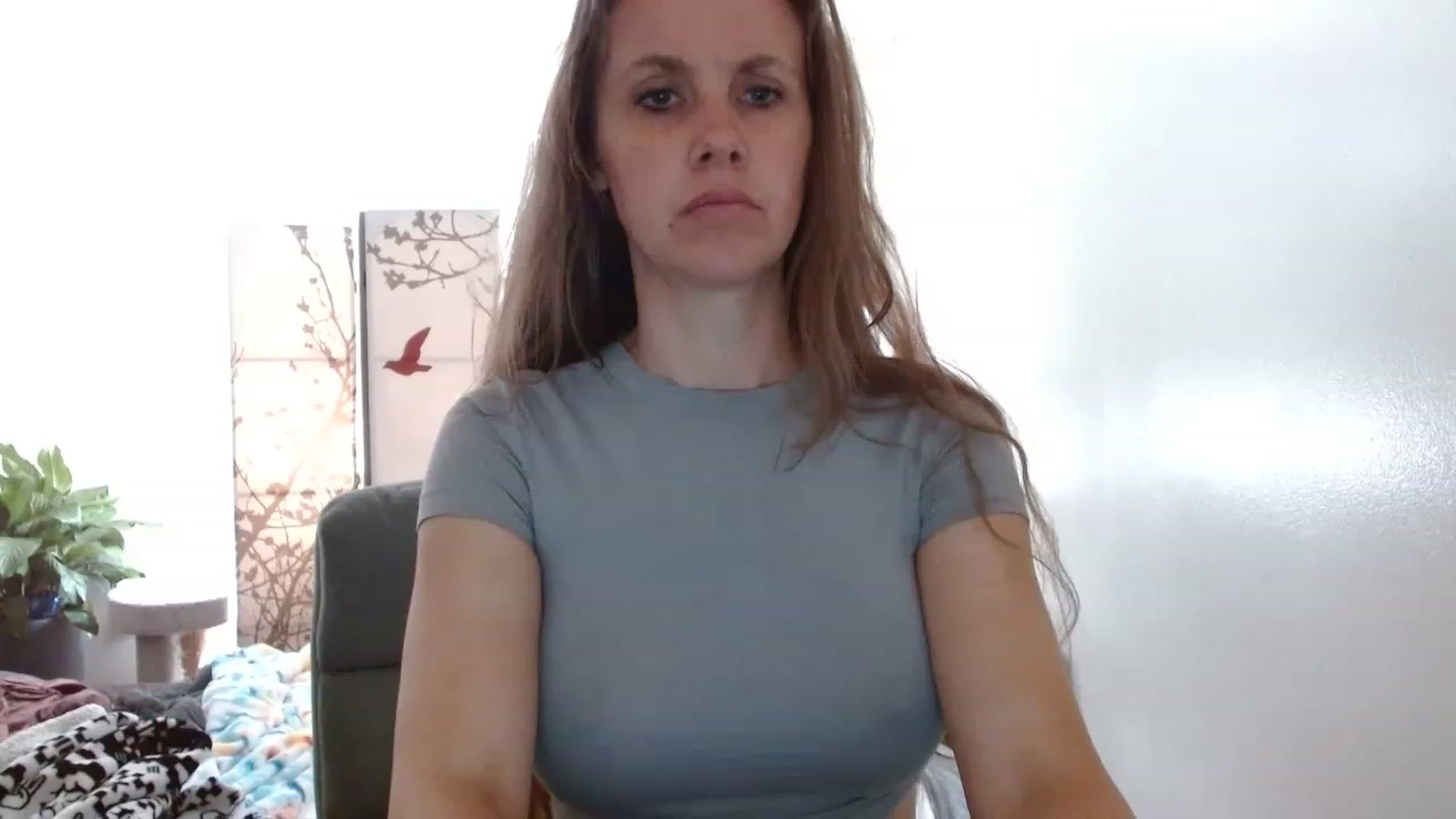 Gallery image thumbnail from LoVe_On__'s myfreecams stream on, 06/25/2023, 17:02 image 13 of 20