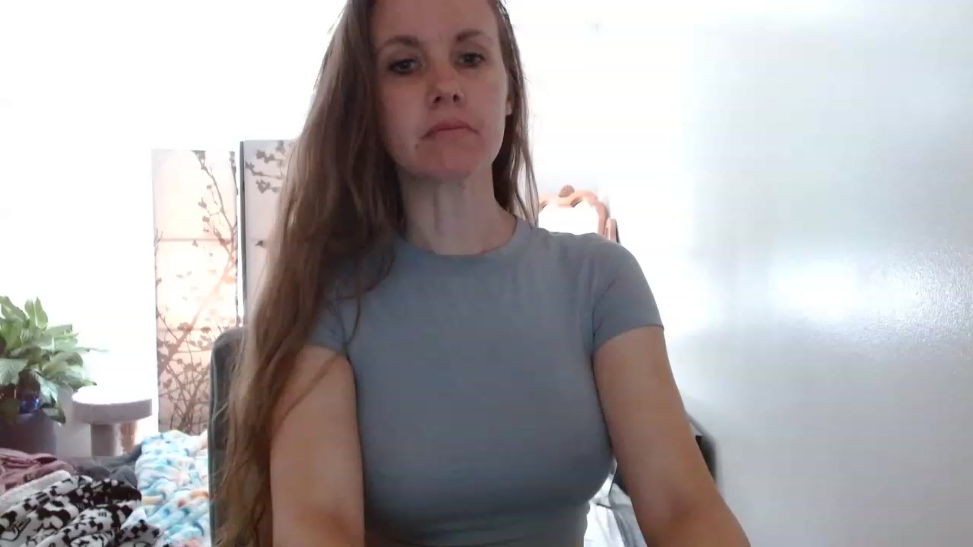 Gallery image thumbnail from LoVe_On__'s myfreecams stream on, 06/25/2023, 17:02 image 4 of 20