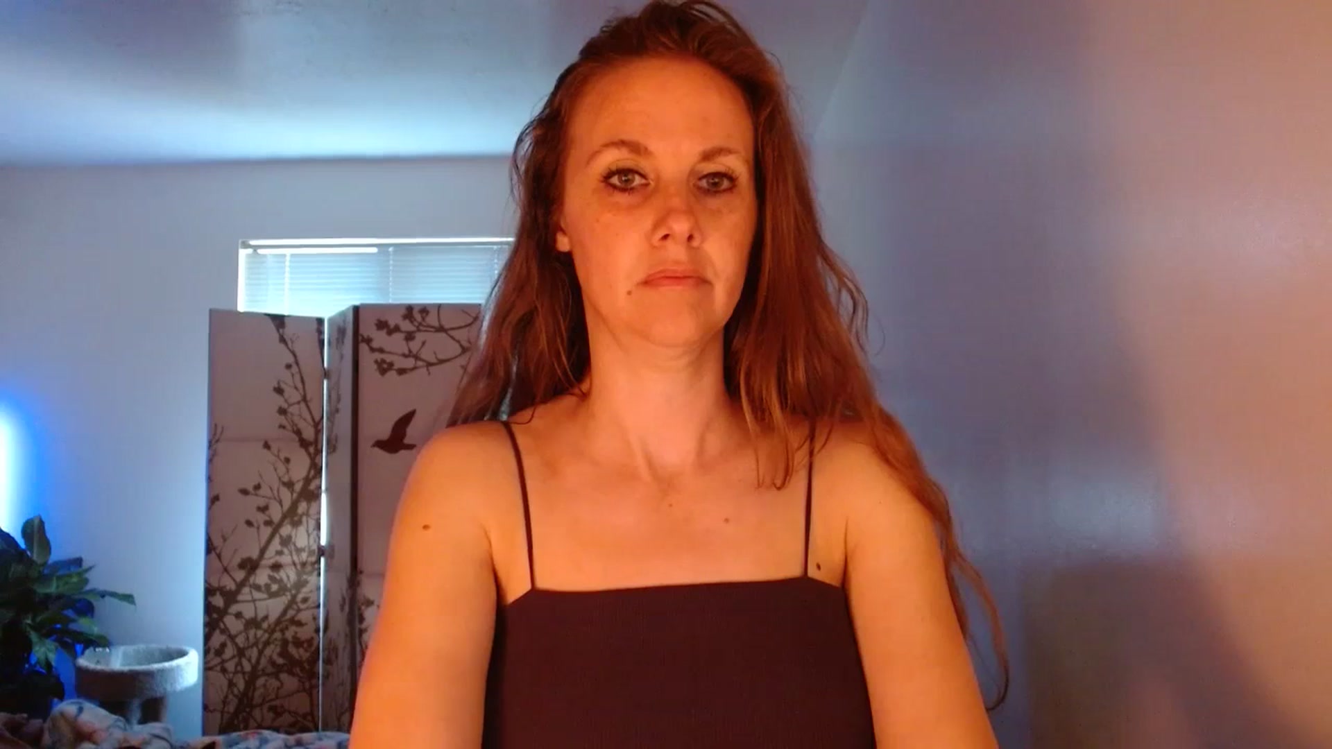 Gallery image thumbnail from LoVe_On__'s myfreecams stream on, 06/26/2023, 14:26 image 13 of 20