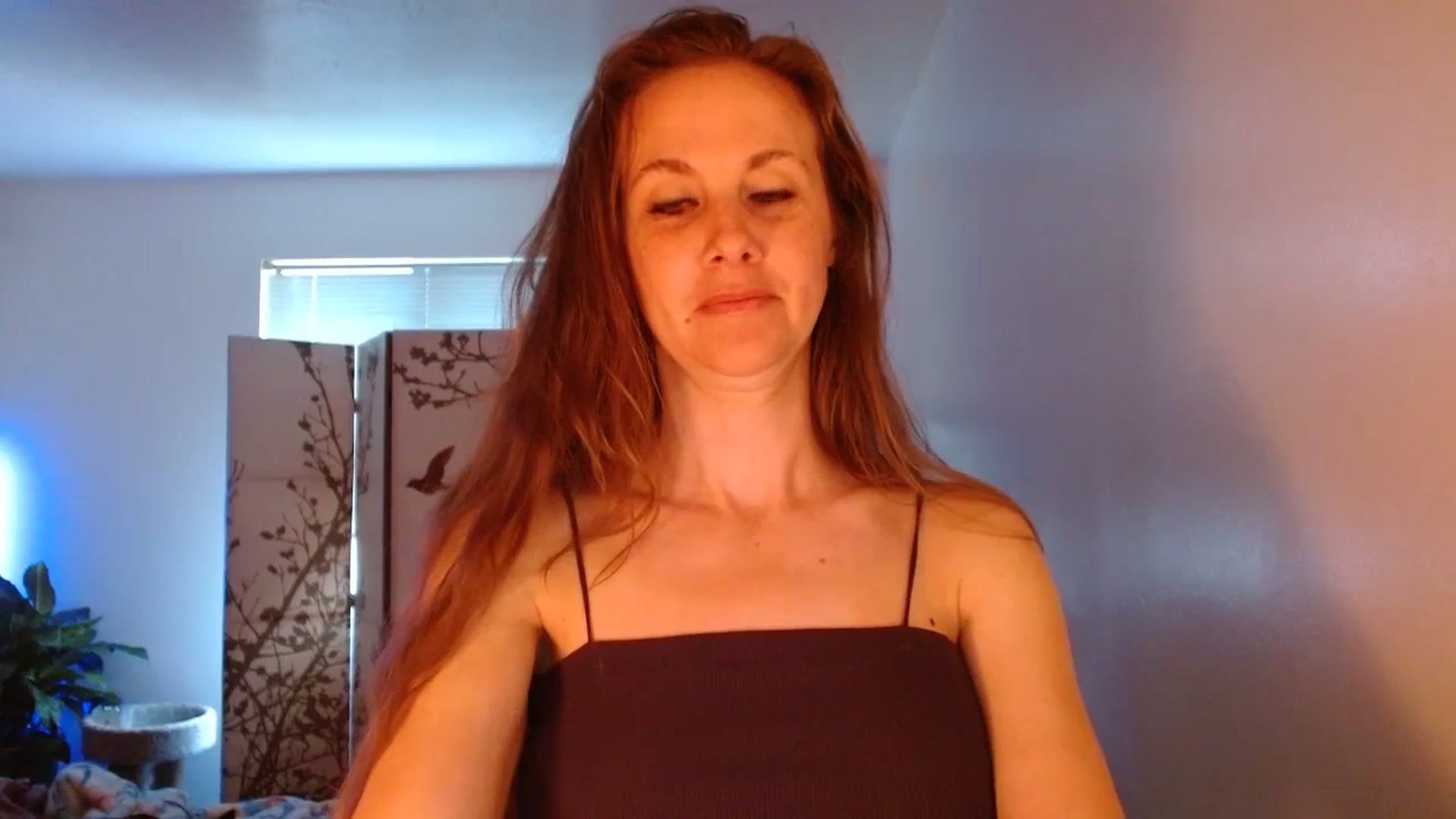 Gallery image thumbnail from LoVe_On__'s myfreecams stream on, 06/26/2023, 14:26 image 17 of 20