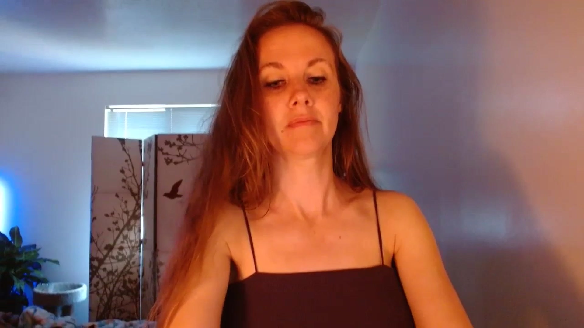 Gallery image thumbnail from LoVe_On__'s myfreecams stream on, 06/26/2023, 14:26 image 3 of 20