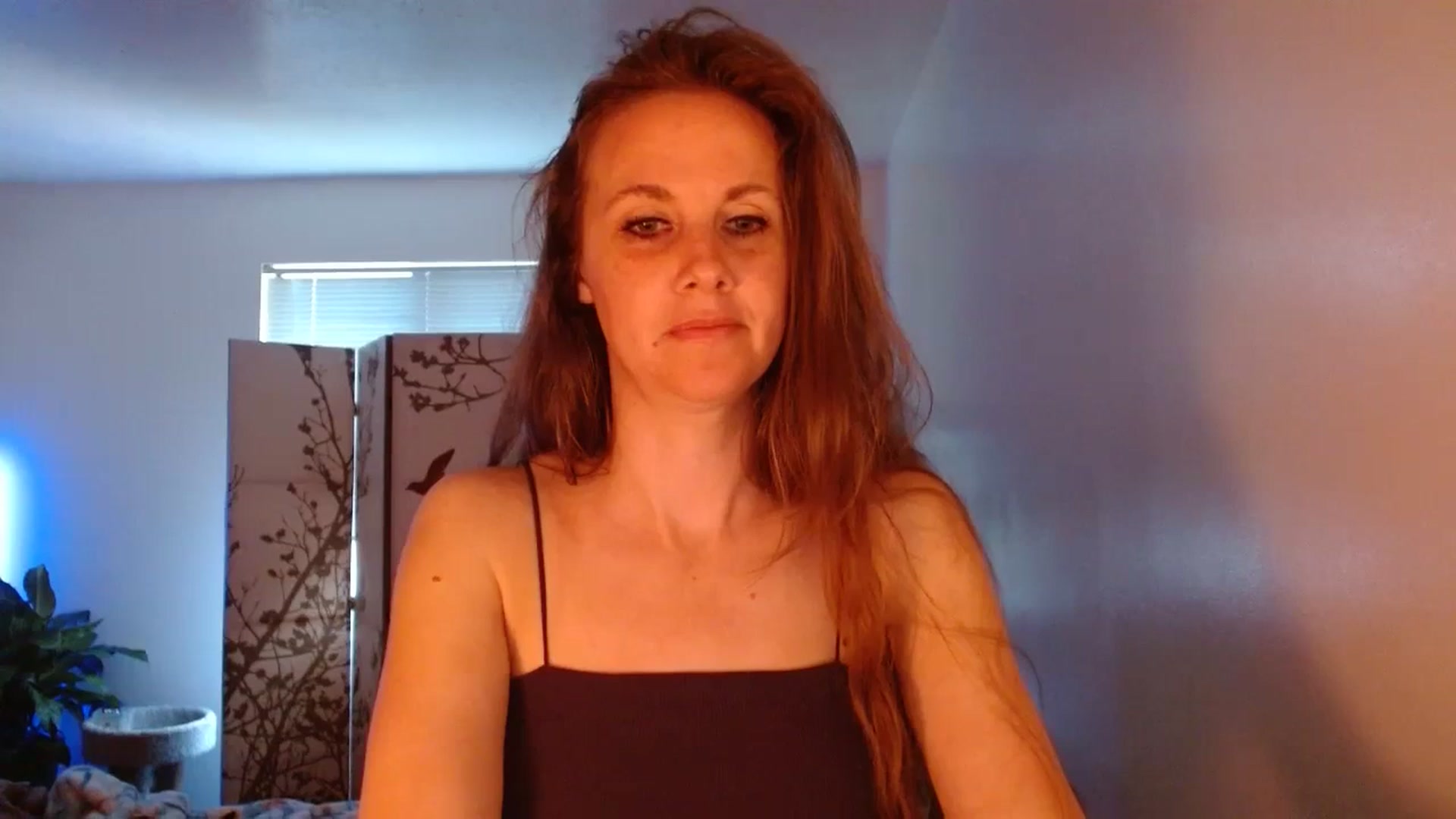 Gallery image thumbnail from LoVe_On__'s myfreecams stream on, 06/26/2023, 14:26 image 5 of 20