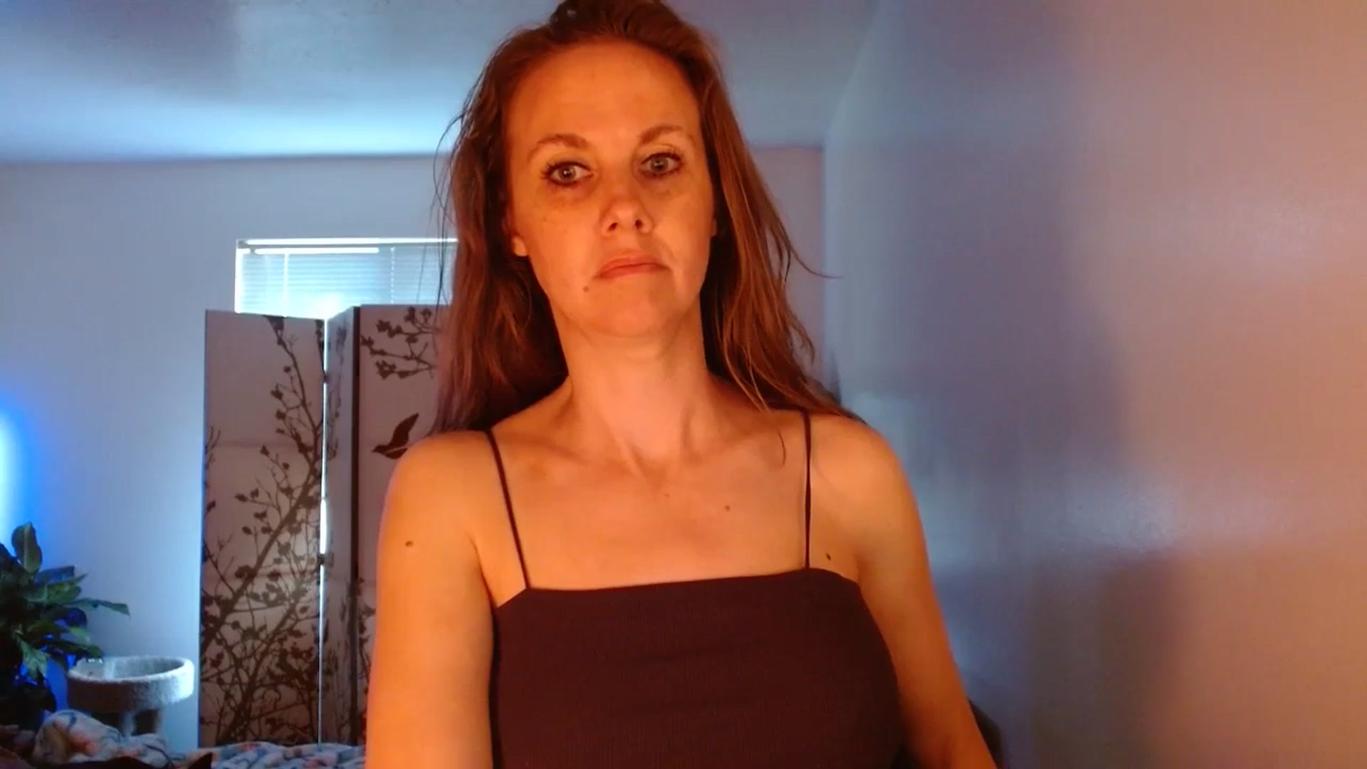 Gallery image thumbnail from LoVe_On__'s myfreecams stream on, 06/26/2023, 14:54 image 3 of 20