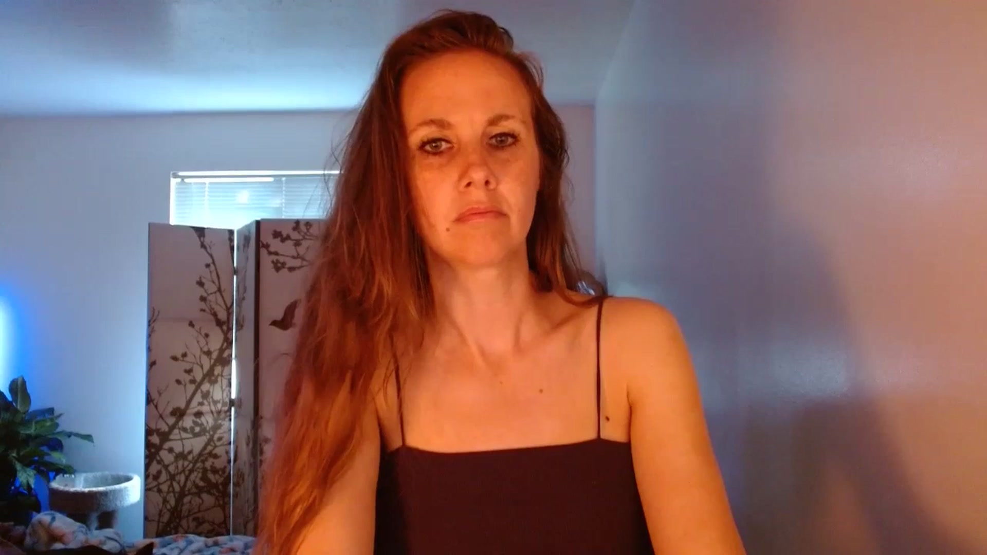 Gallery image thumbnail from LoVe_On__'s myfreecams stream on, 06/26/2023, 14:54 image 19 of 20