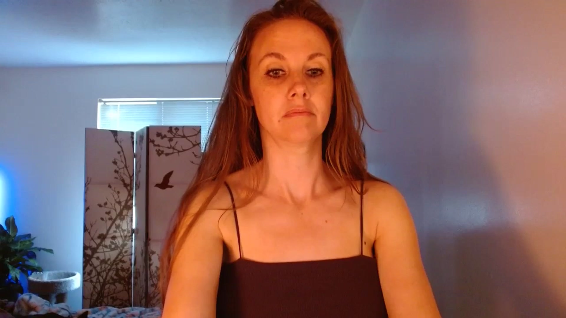 Gallery image thumbnail from LoVe_On__'s myfreecams stream on, 06/26/2023, 14:54 image 8 of 20