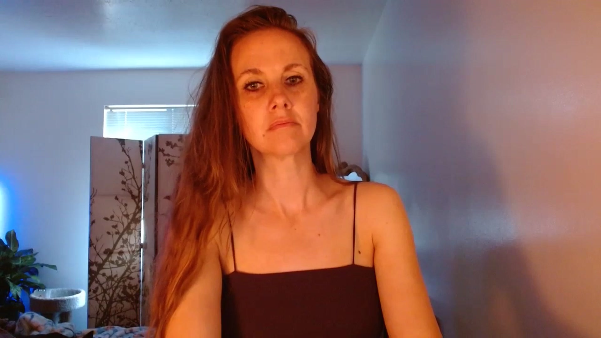 Gallery image thumbnail from LoVe_On__'s myfreecams stream on, 06/26/2023, 14:54 image 15 of 20