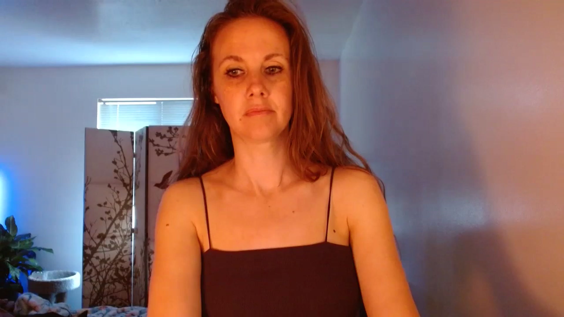 Gallery image thumbnail from LoVe_On__'s myfreecams stream on, 06/26/2023, 14:54 image 11 of 20