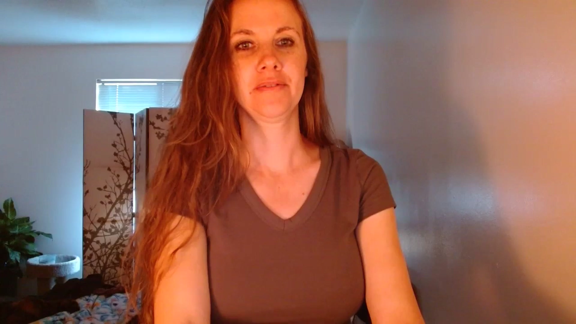 Gallery image thumbnail from LoVe_On__'s myfreecams stream on, 06/27/2023, 13:23 image 3 of 20