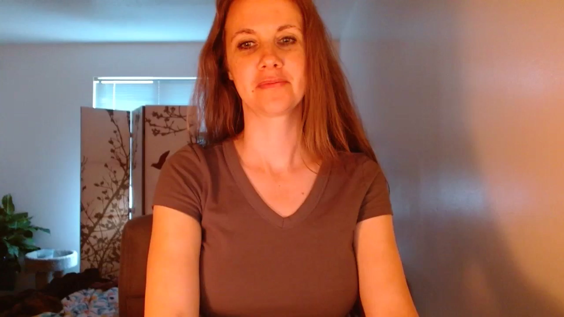 Gallery image thumbnail from LoVe_On__'s myfreecams stream on, 06/27/2023, 13:23 image 12 of 20