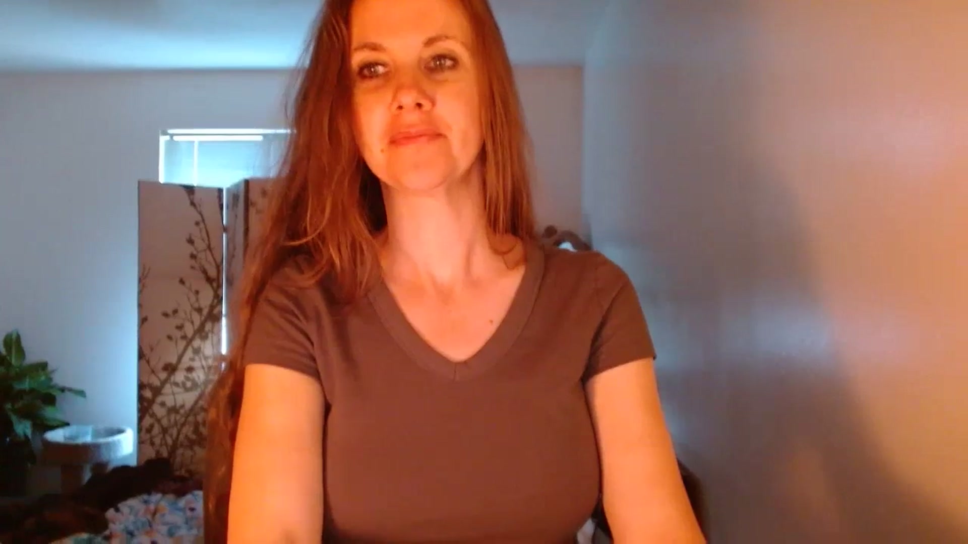 Gallery image thumbnail from LoVe_On__'s myfreecams stream on, 06/27/2023, 13:23 image 14 of 20