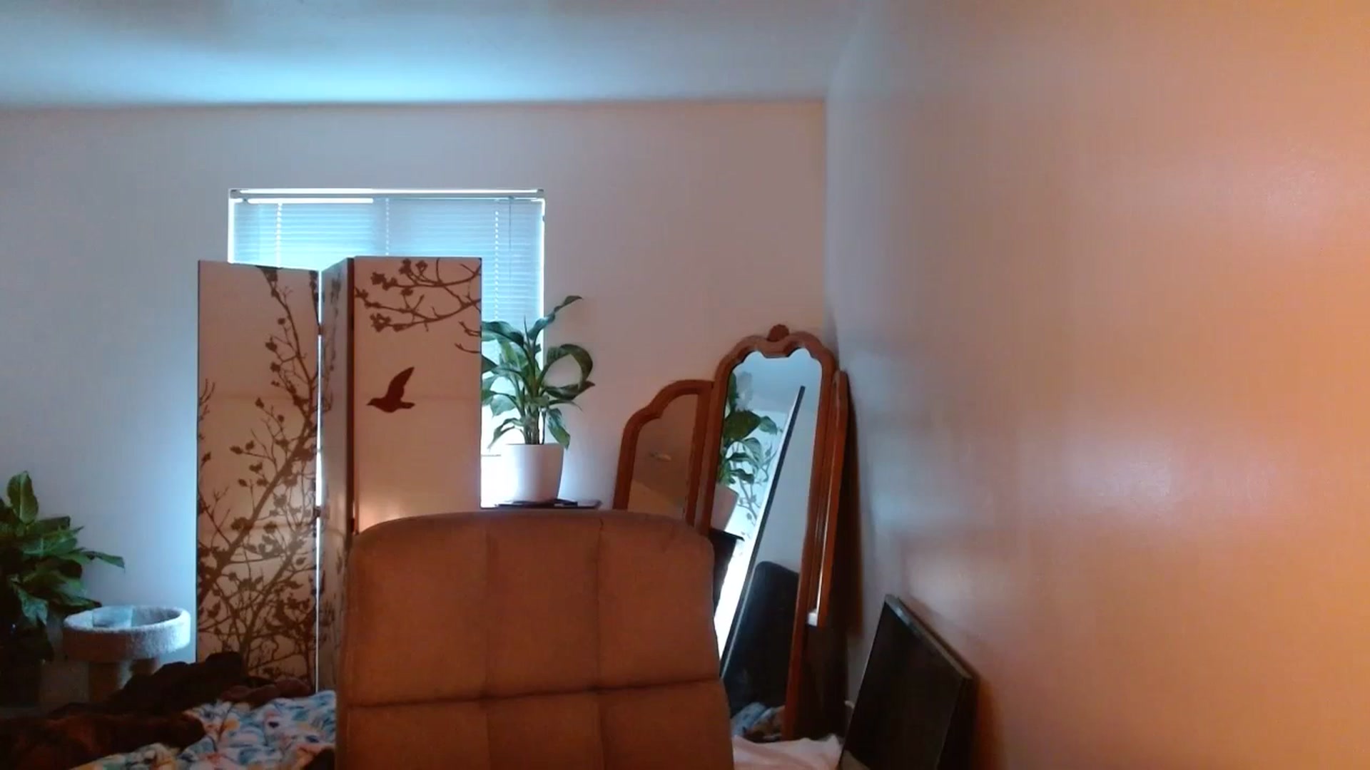 Gallery image thumbnail from LoVe_On__'s myfreecams stream on, 06/27/2023, 13:23 image 7 of 20