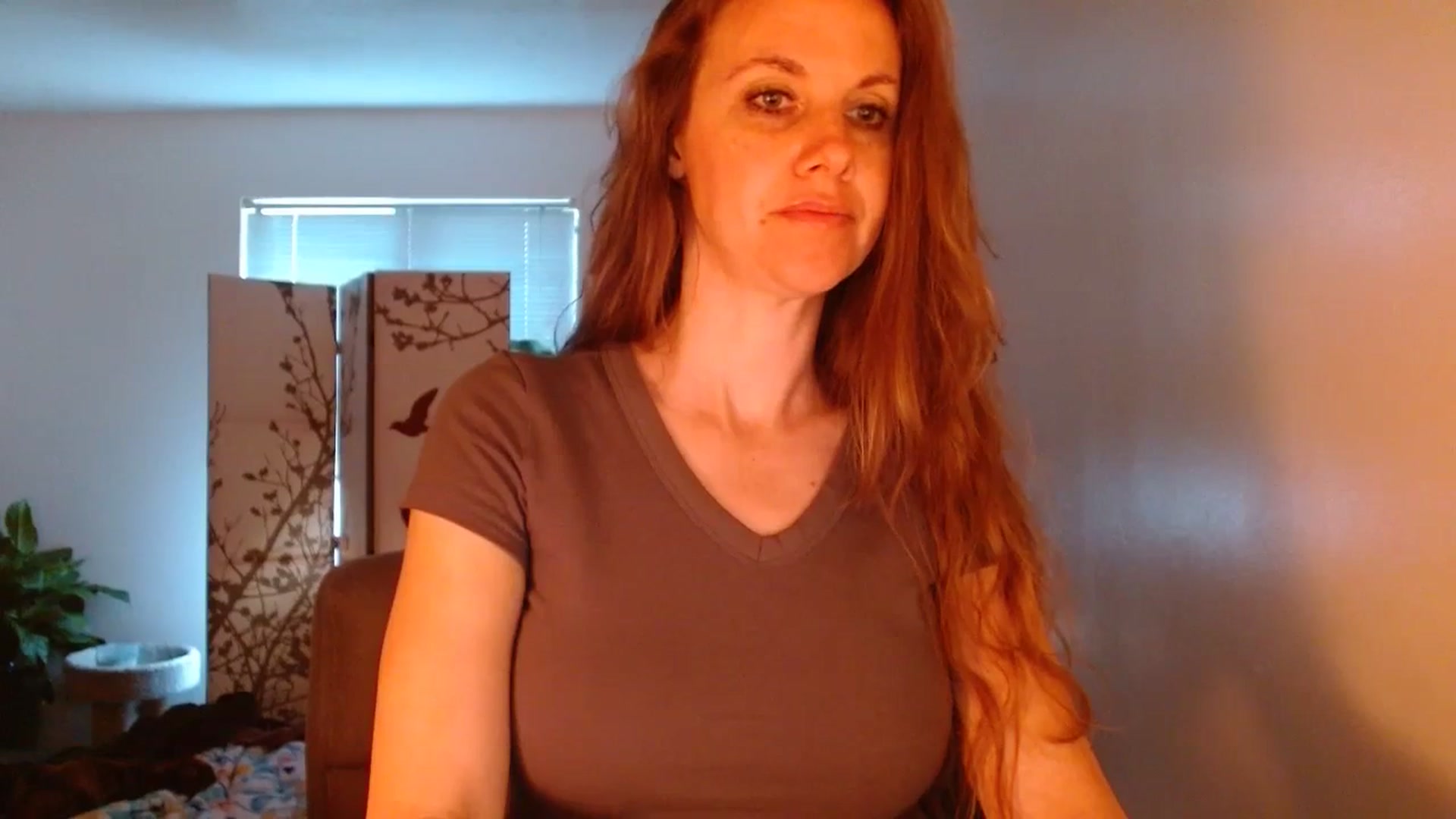 Gallery image thumbnail from LoVe_On__'s myfreecams stream on, 06/27/2023, 13:23 image 10 of 20