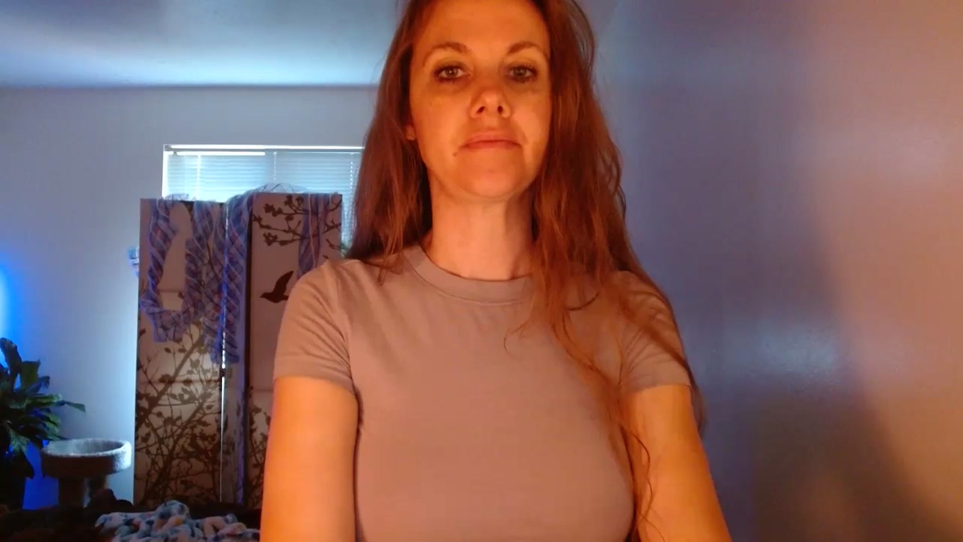 Gallery image thumbnail from LoVe_On__'s myfreecams stream on, 07/01/2023, 14:20 image 8 of 20