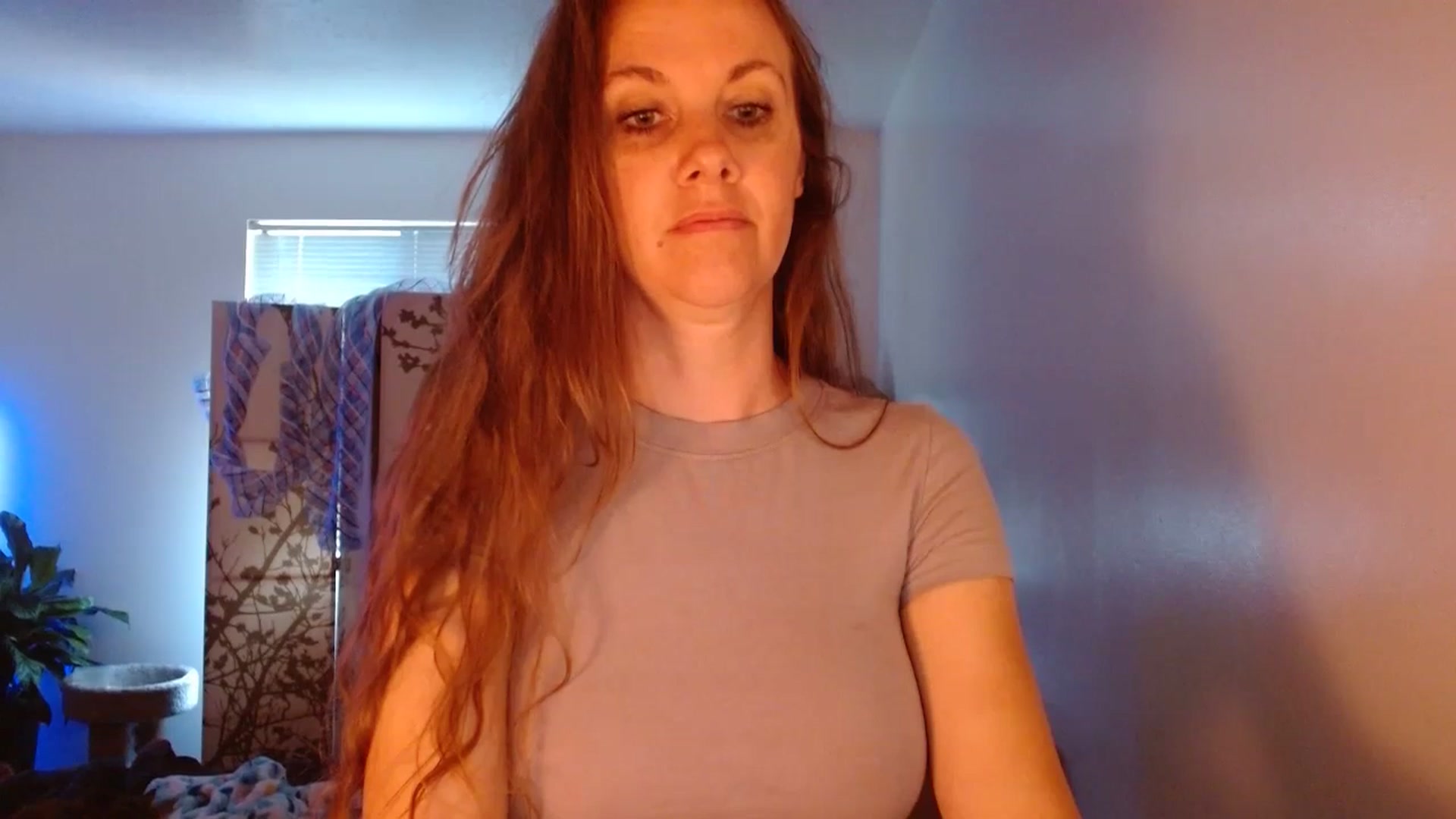 Gallery image thumbnail from LoVe_On__'s myfreecams stream on, 07/01/2023, 14:20 image 4 of 20