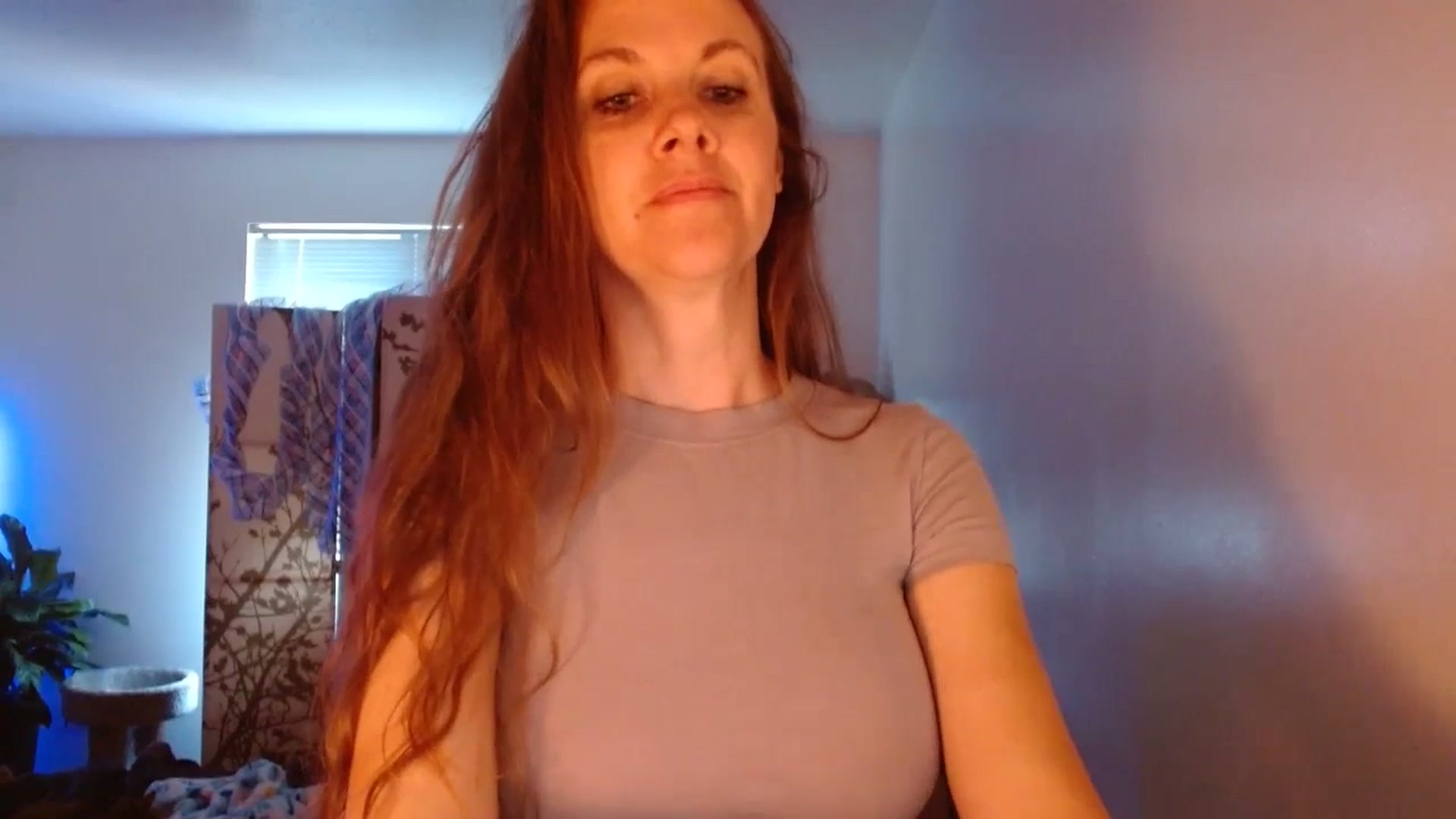 Gallery image thumbnail from LoVe_On__'s myfreecams stream on, 07/01/2023, 14:20 image 3 of 20