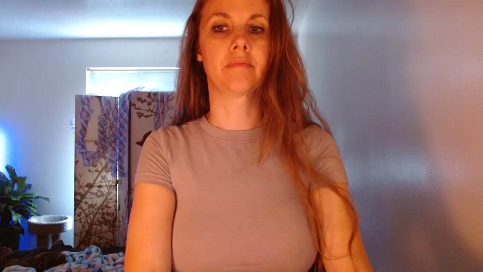 Gallery image thumbnail from LoVe_On__'s myfreecams stream on, 07/01/2023, 15:52 image 9 of 20