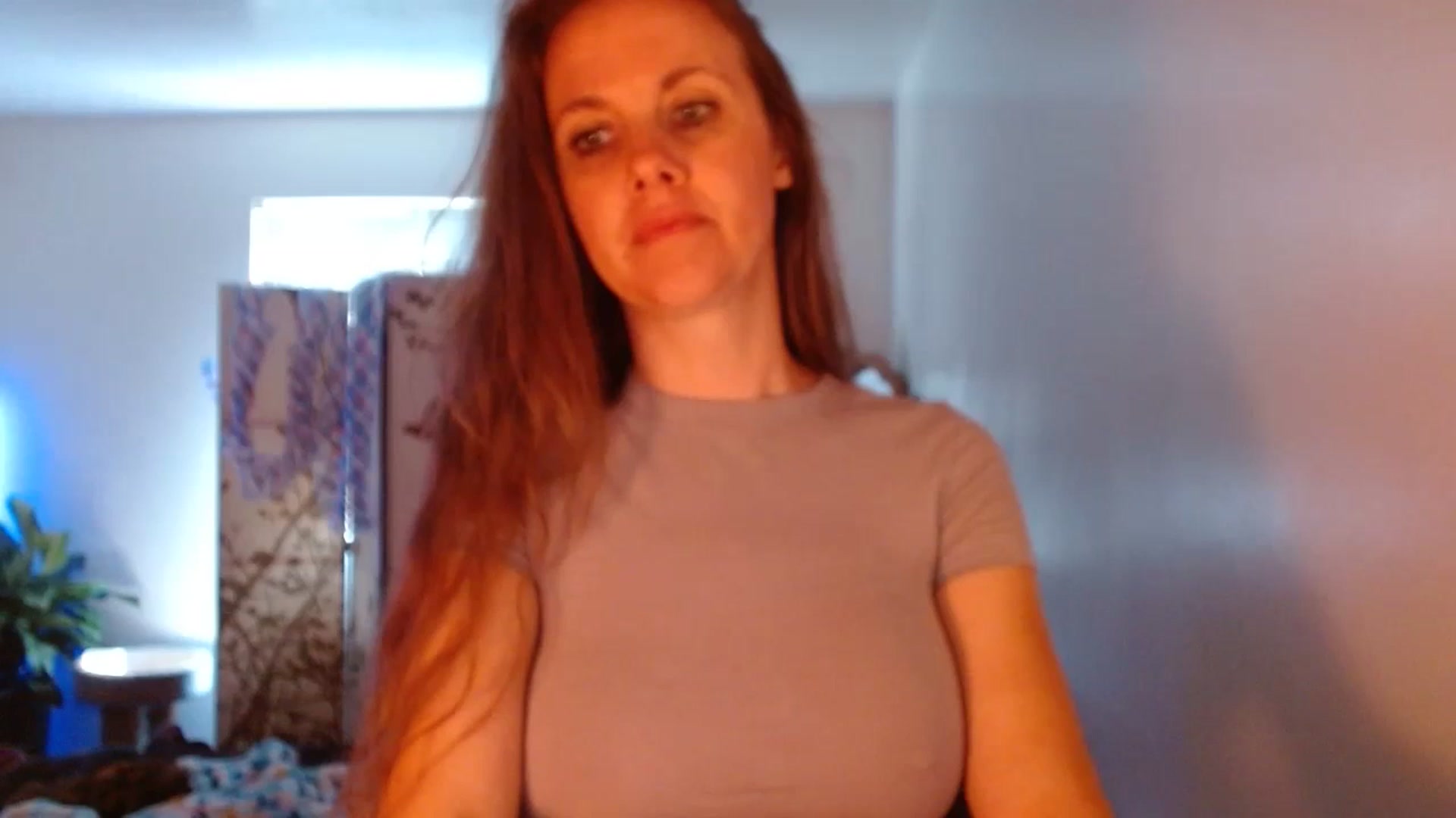 Gallery image thumbnail from LoVe_On__'s myfreecams stream on, 07/01/2023, 15:52 image 12 of 20