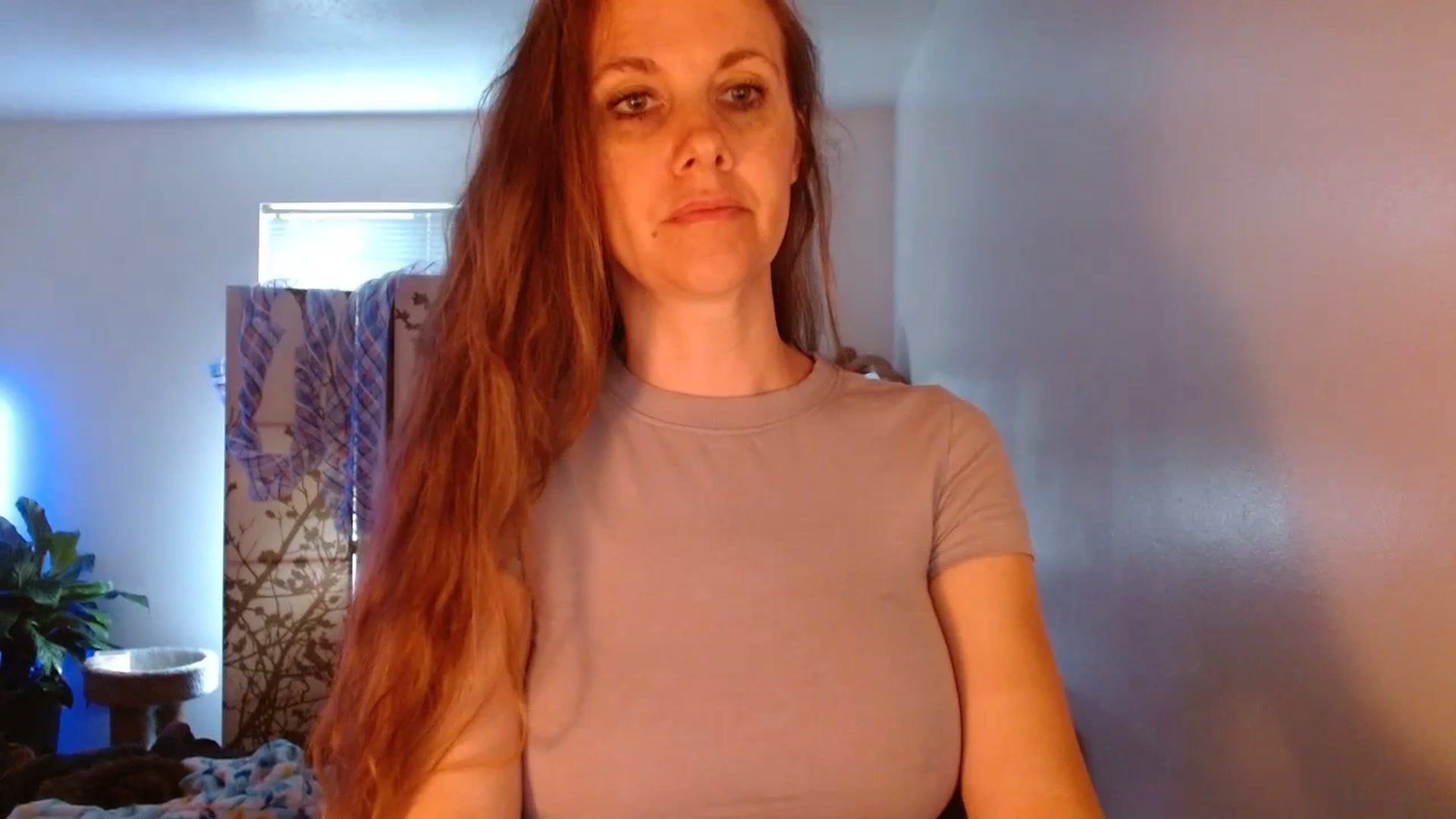 Gallery image thumbnail from LoVe_On__'s myfreecams stream on, 07/01/2023, 15:52 image 2 of 20