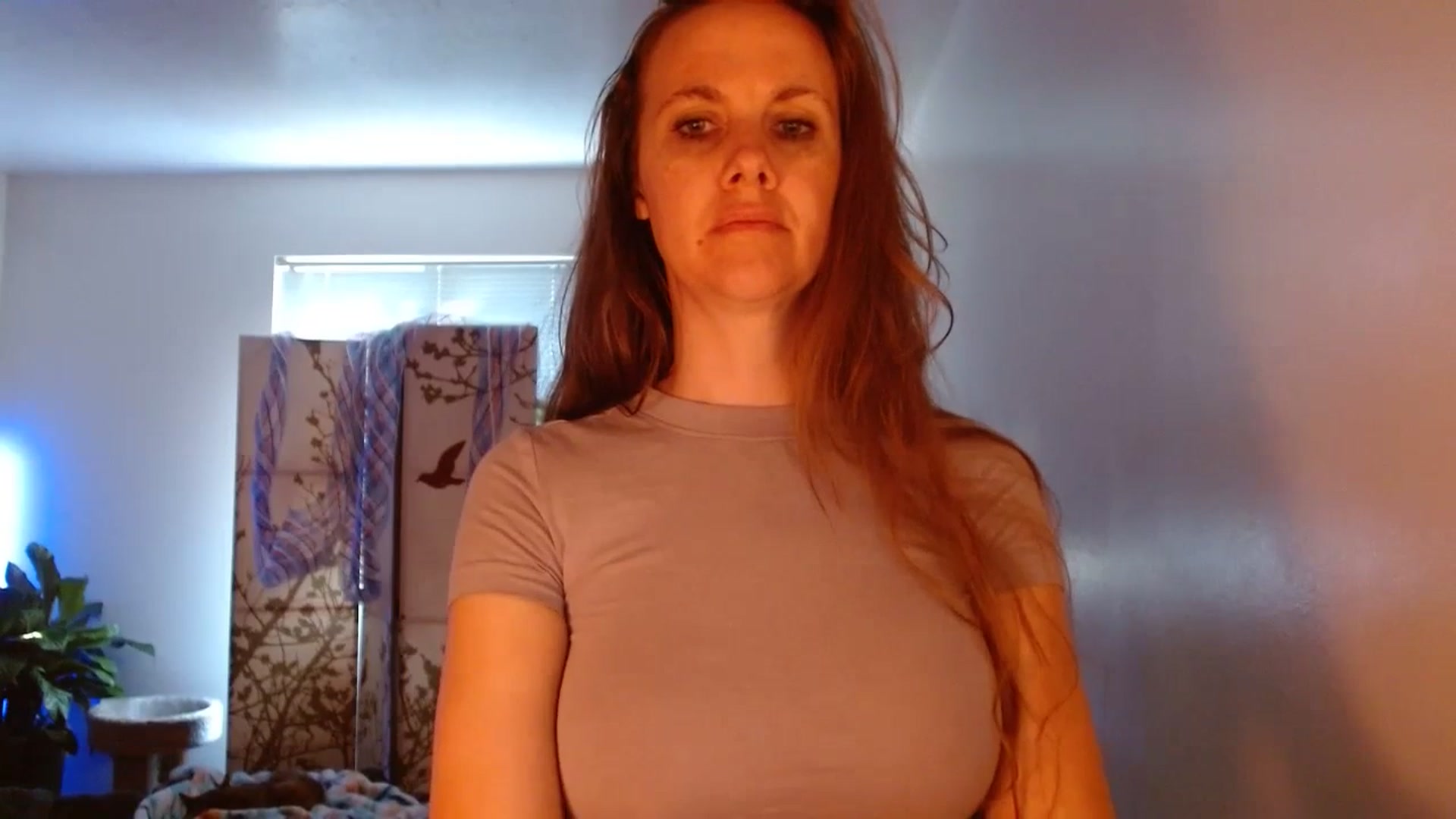 Gallery image thumbnail from LoVe_On__'s myfreecams stream on, 07/02/2023, 16:09 image 6 of 20