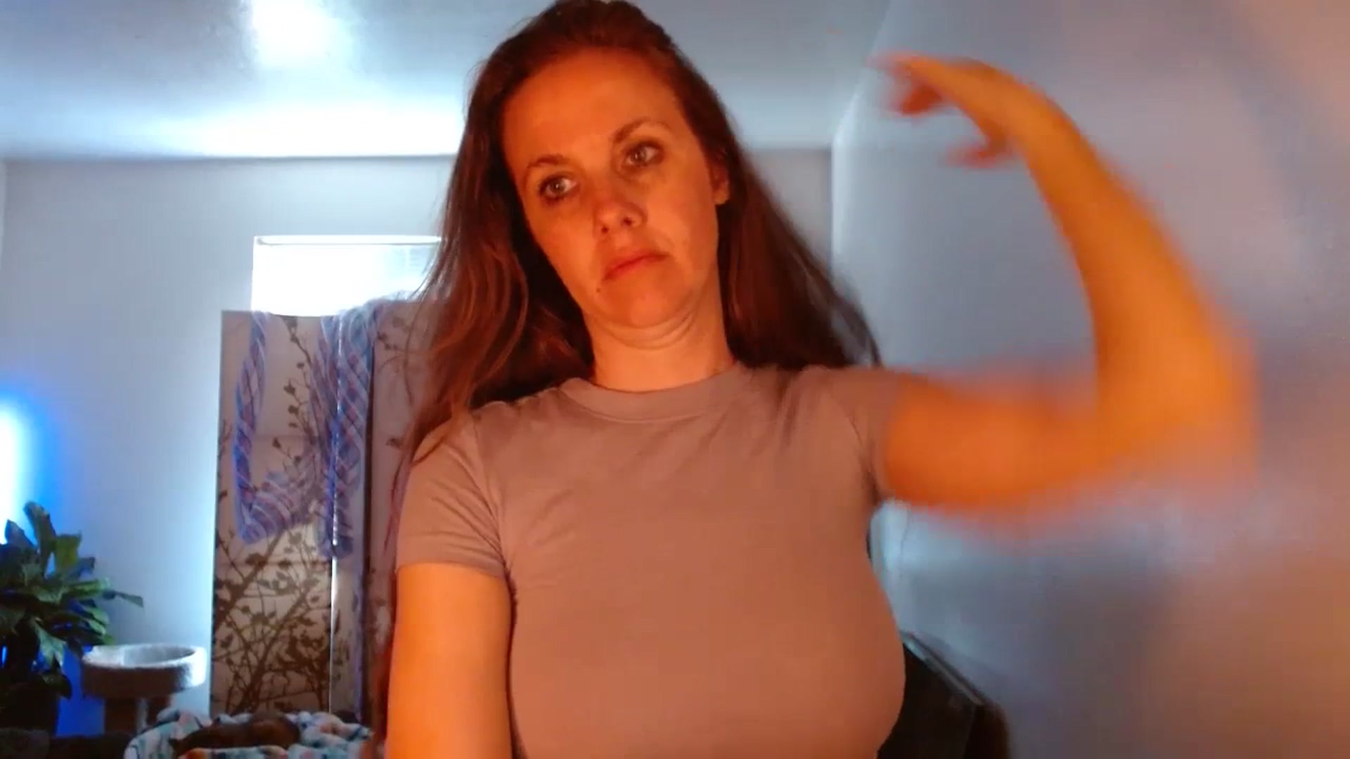 Gallery image thumbnail from LoVe_On__'s myfreecams stream on, 07/02/2023, 16:09 image 4 of 20