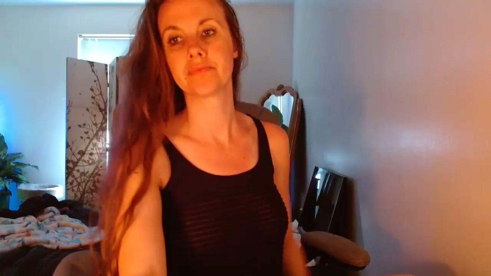 Gallery image thumbnail from LoVe_On__'s myfreecams stream on, 07/08/2023, 13:34 image 17 of 20