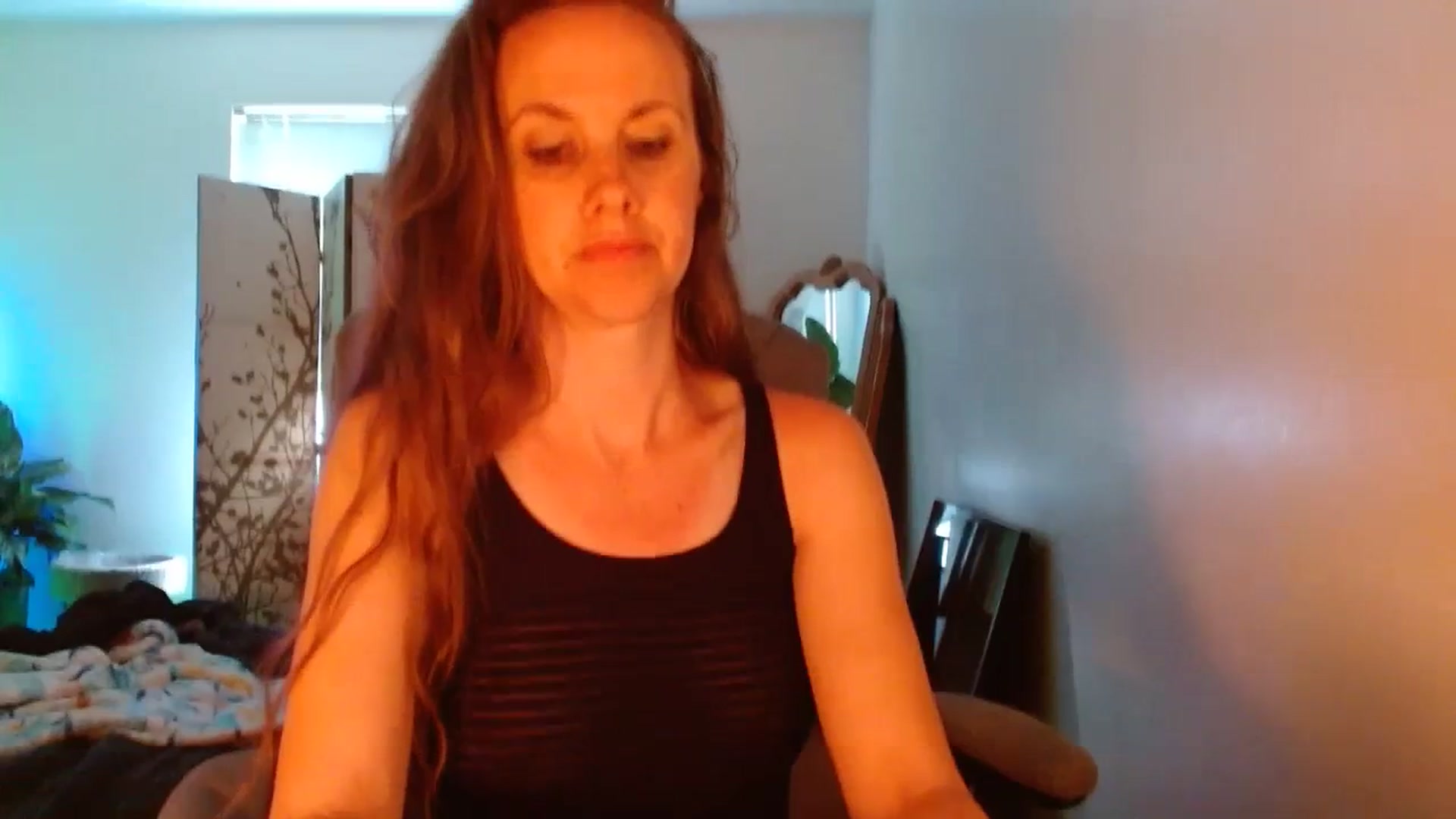 Gallery image thumbnail from LoVe_On__'s myfreecams stream on, 07/08/2023, 13:34 image 19 of 20