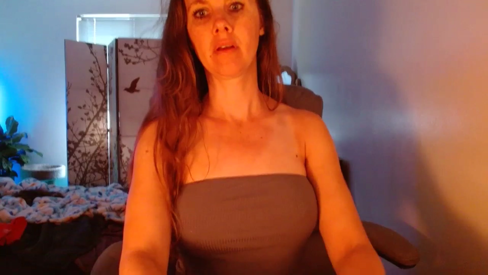 Gallery image thumbnail from LoVe_On__'s myfreecams stream on, 07/18/2023, 13:22 image 2 of 20