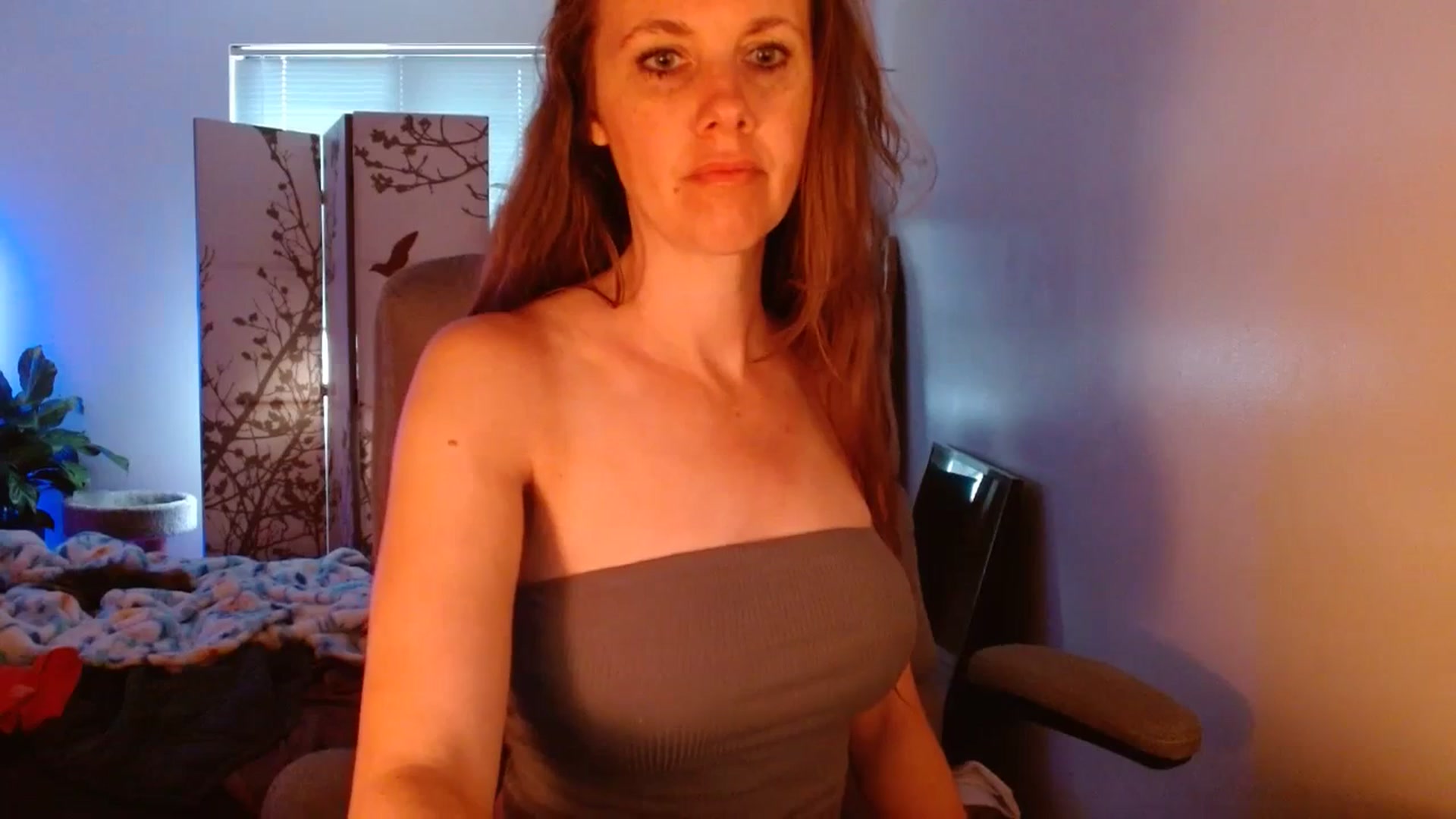 Gallery image thumbnail from LoVe_On__'s myfreecams stream on, 07/18/2023, 13:22 image 6 of 20