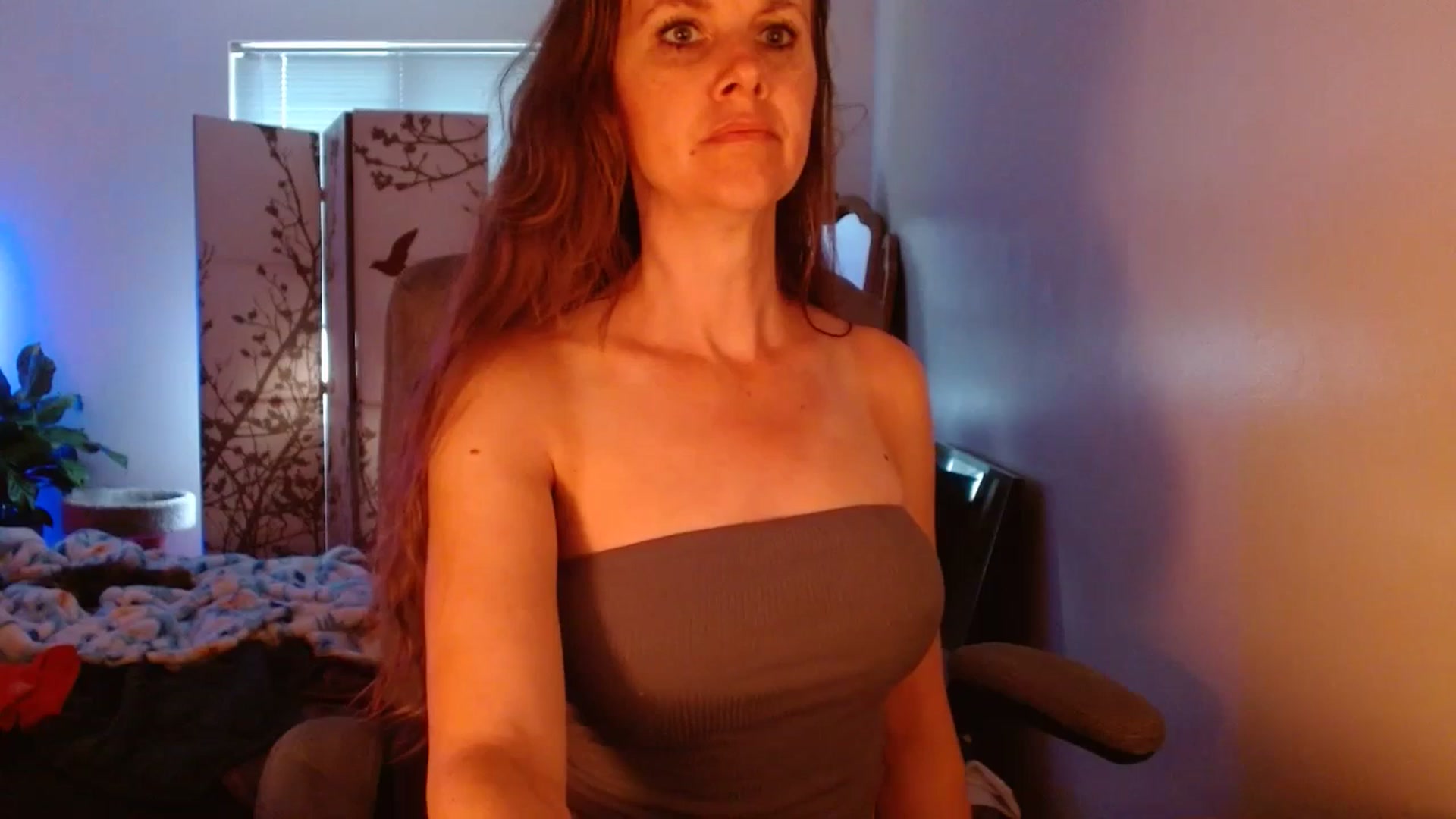 Gallery image thumbnail from LoVe_On__'s myfreecams stream on, 07/18/2023, 13:22 image 13 of 20