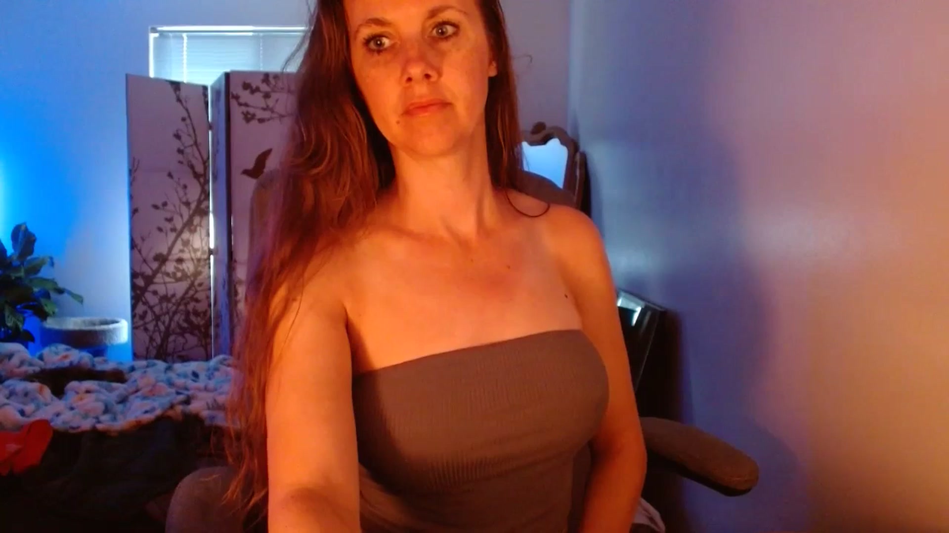 Gallery image thumbnail from LoVe_On__'s myfreecams stream on, 07/18/2023, 13:22 image 15 of 20