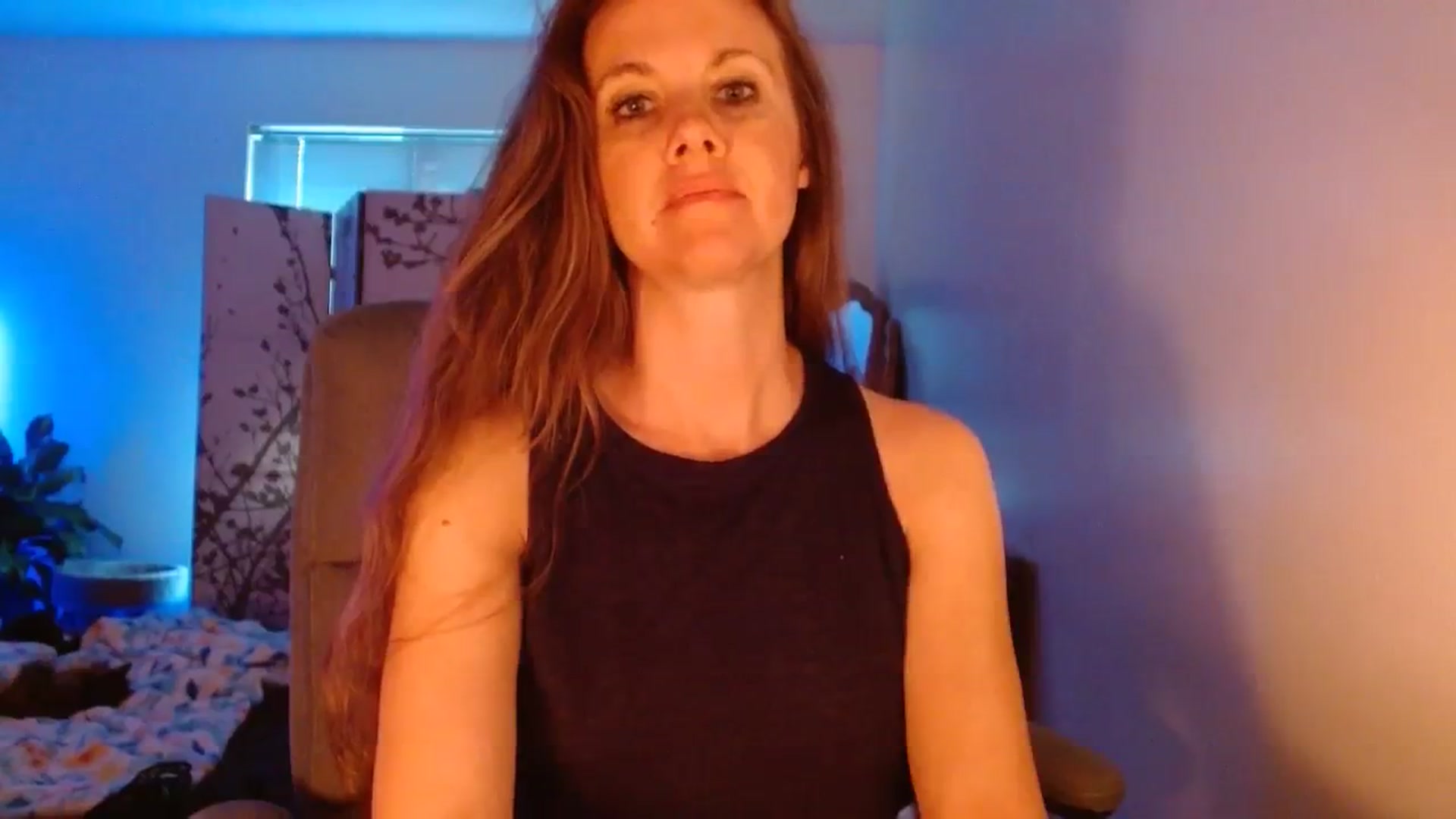 Gallery image thumbnail from LoVe_On__'s myfreecams stream on, 07/22/2023, 13:15 image 13 of 20