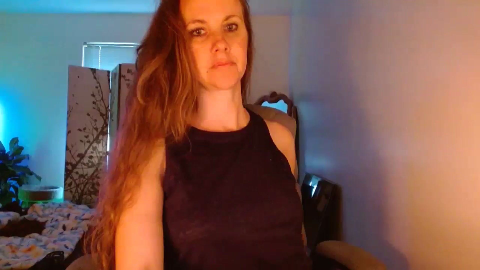 Gallery image thumbnail from LoVe_On__'s myfreecams stream on, 07/22/2023, 13:15 image 9 of 20