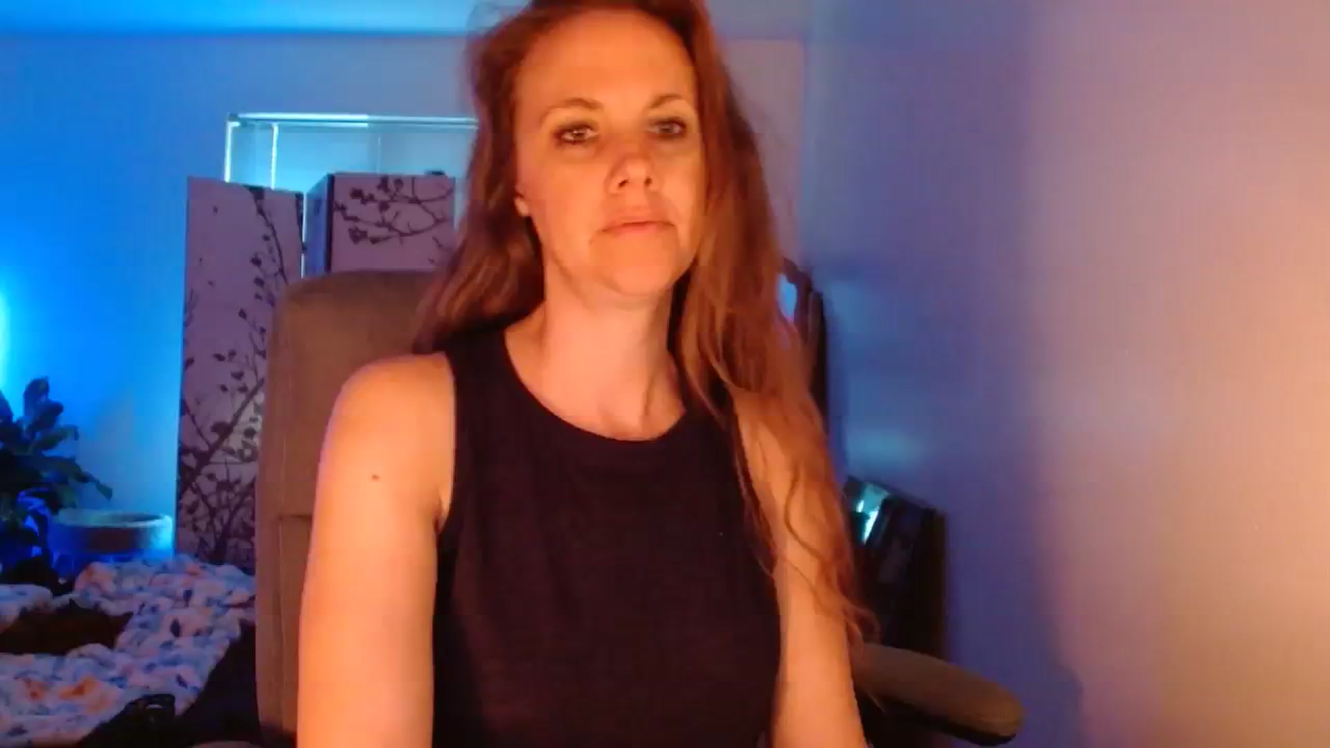 Gallery image thumbnail from LoVe_On__'s myfreecams stream on, 07/22/2023, 13:15 image 10 of 20
