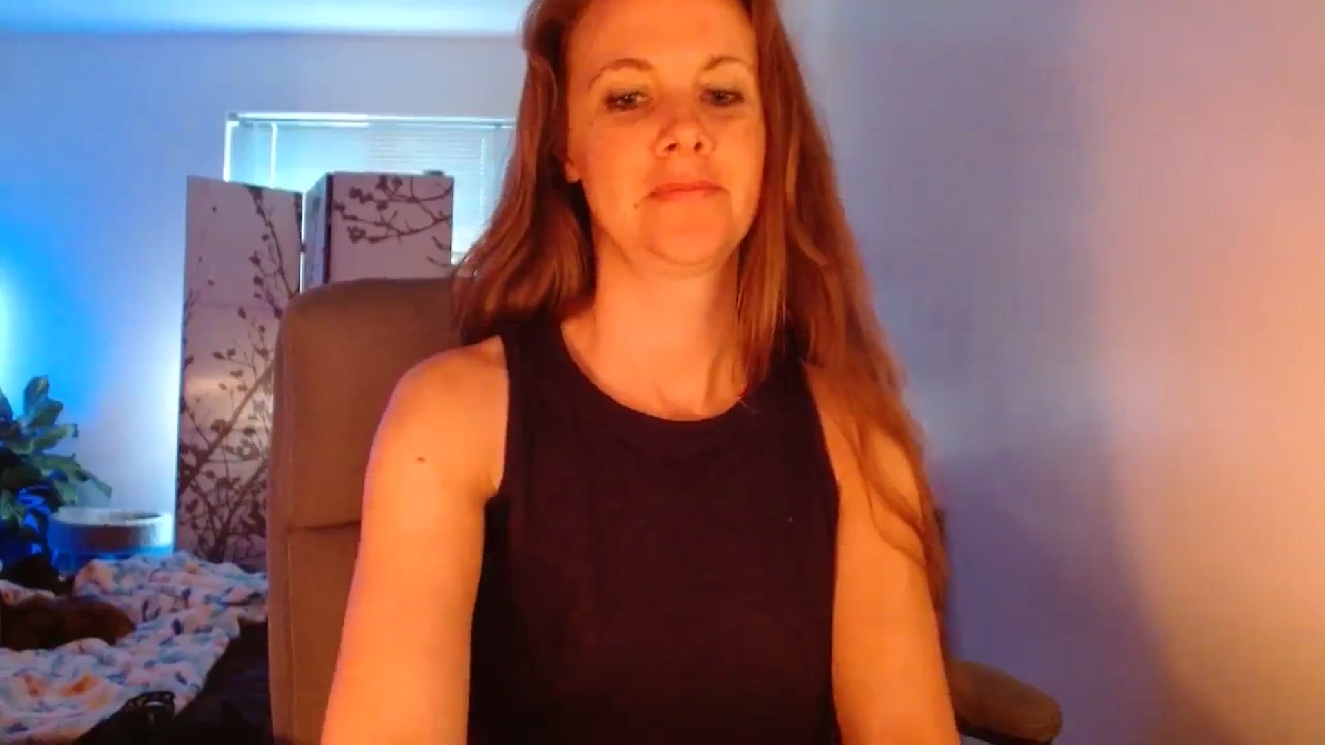 Gallery image thumbnail from LoVe_On__'s myfreecams stream on, 07/22/2023, 13:15 image 18 of 20