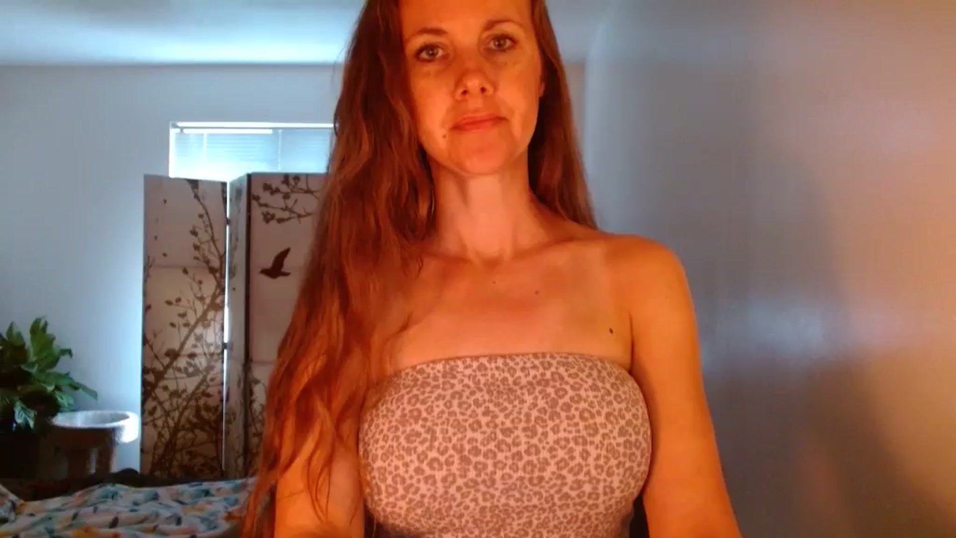 Gallery image thumbnail from LoVe_On__'s myfreecams stream on, 07/30/2023, 15:03 image 14 of 20
